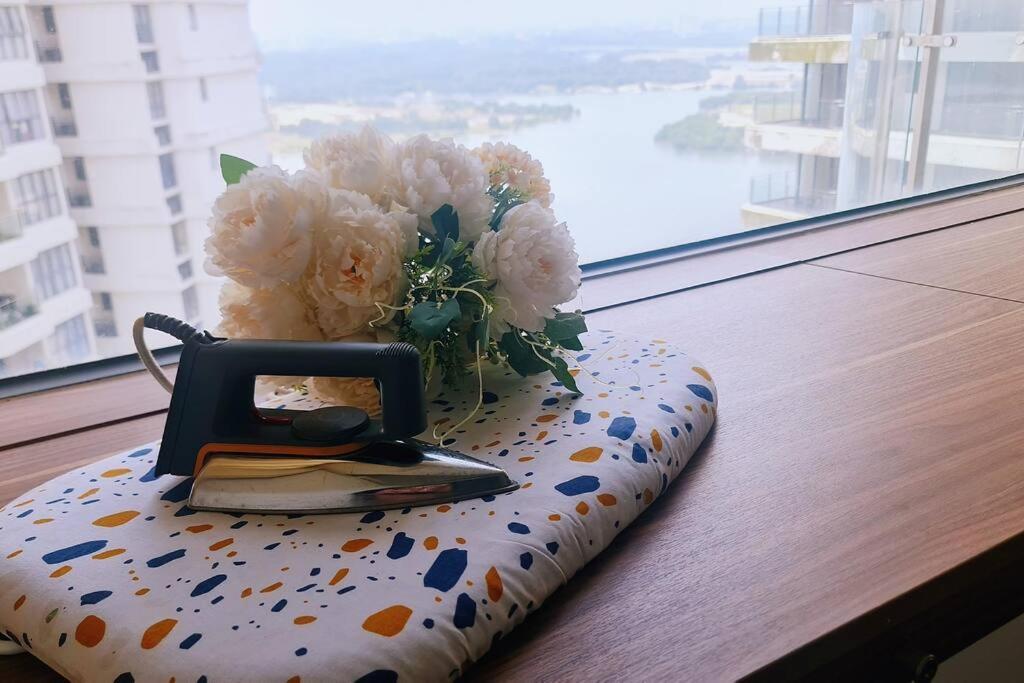 New!4-6pax SeaView Royal Strand Condo JB City Town