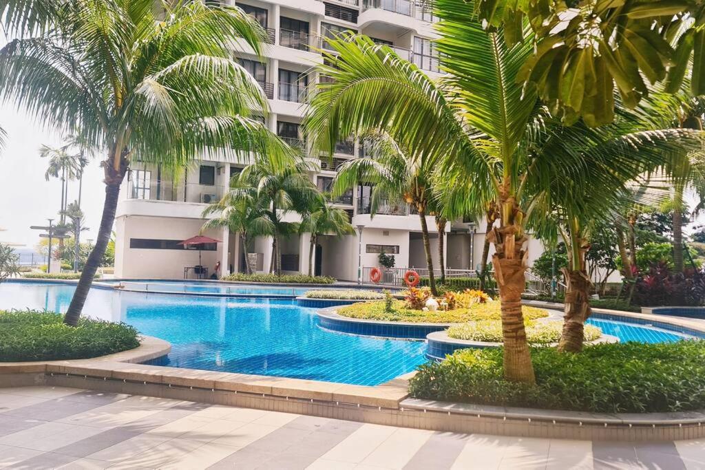 New!4-6pax SeaView Royal Strand Condo JB City Town