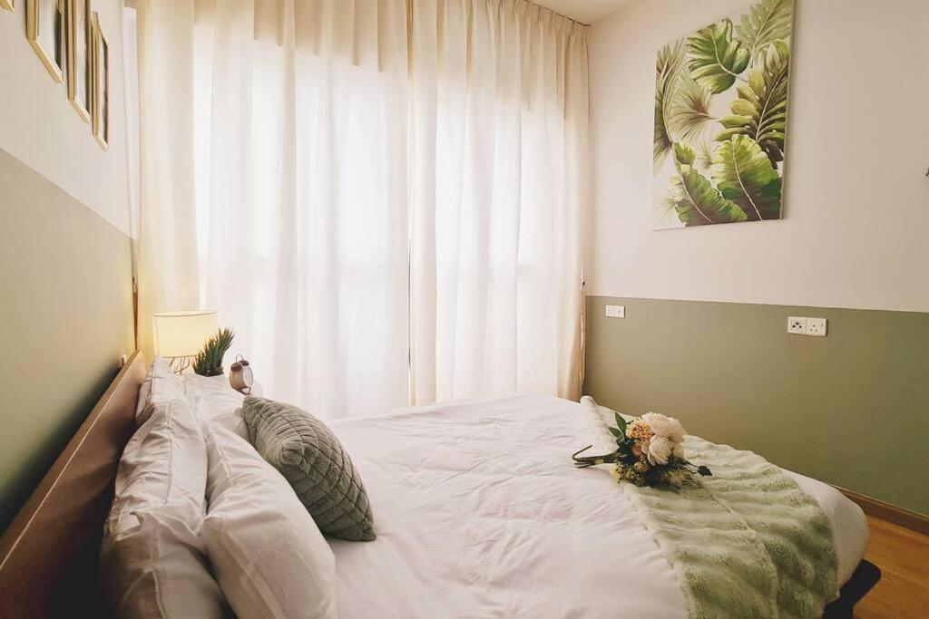 New!4-6pax SeaView Royal Strand Condo JB City Town