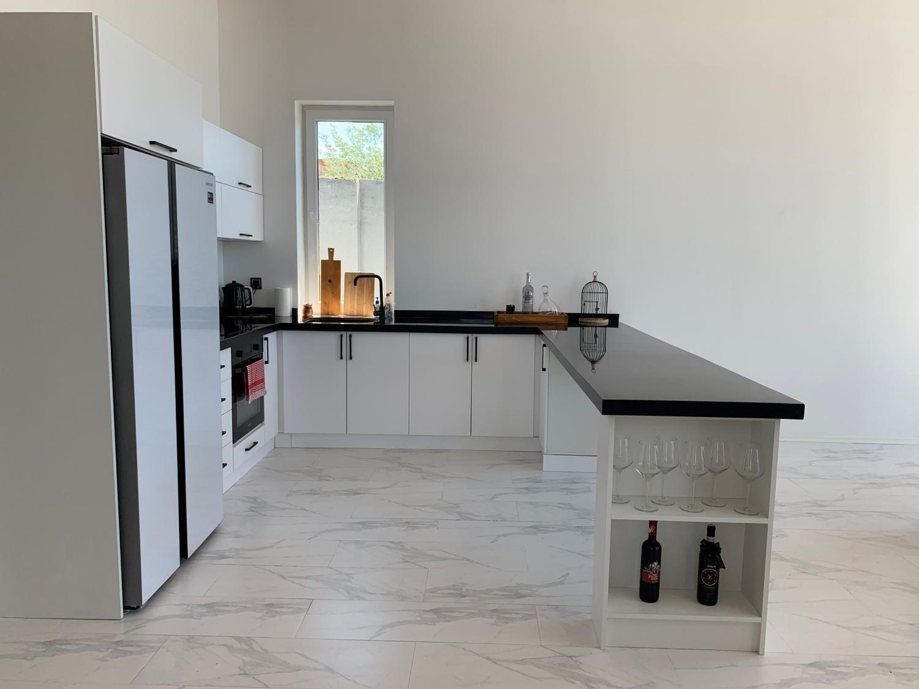 Entire house with pool for rent
