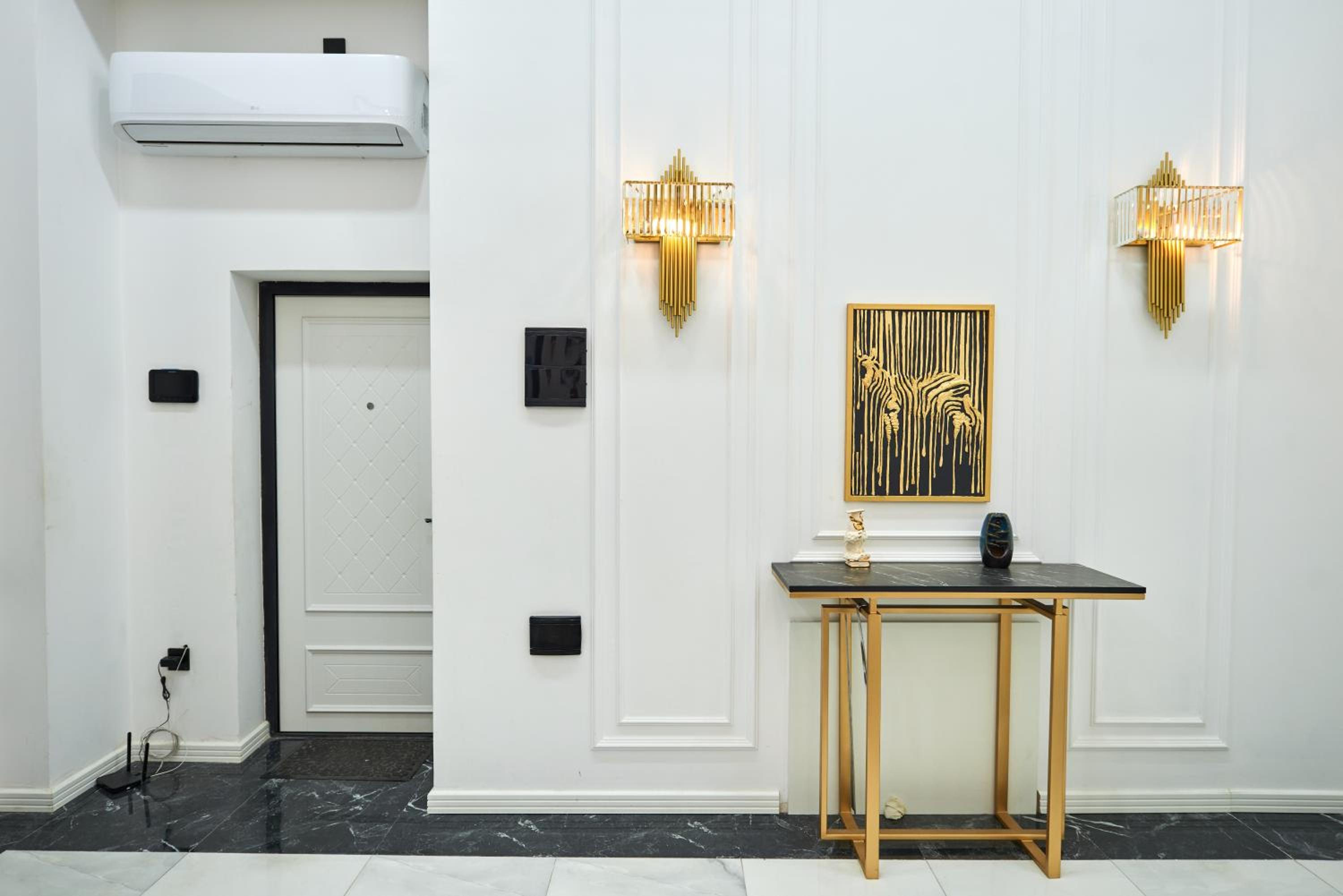 Sea View Boulevard Apartment