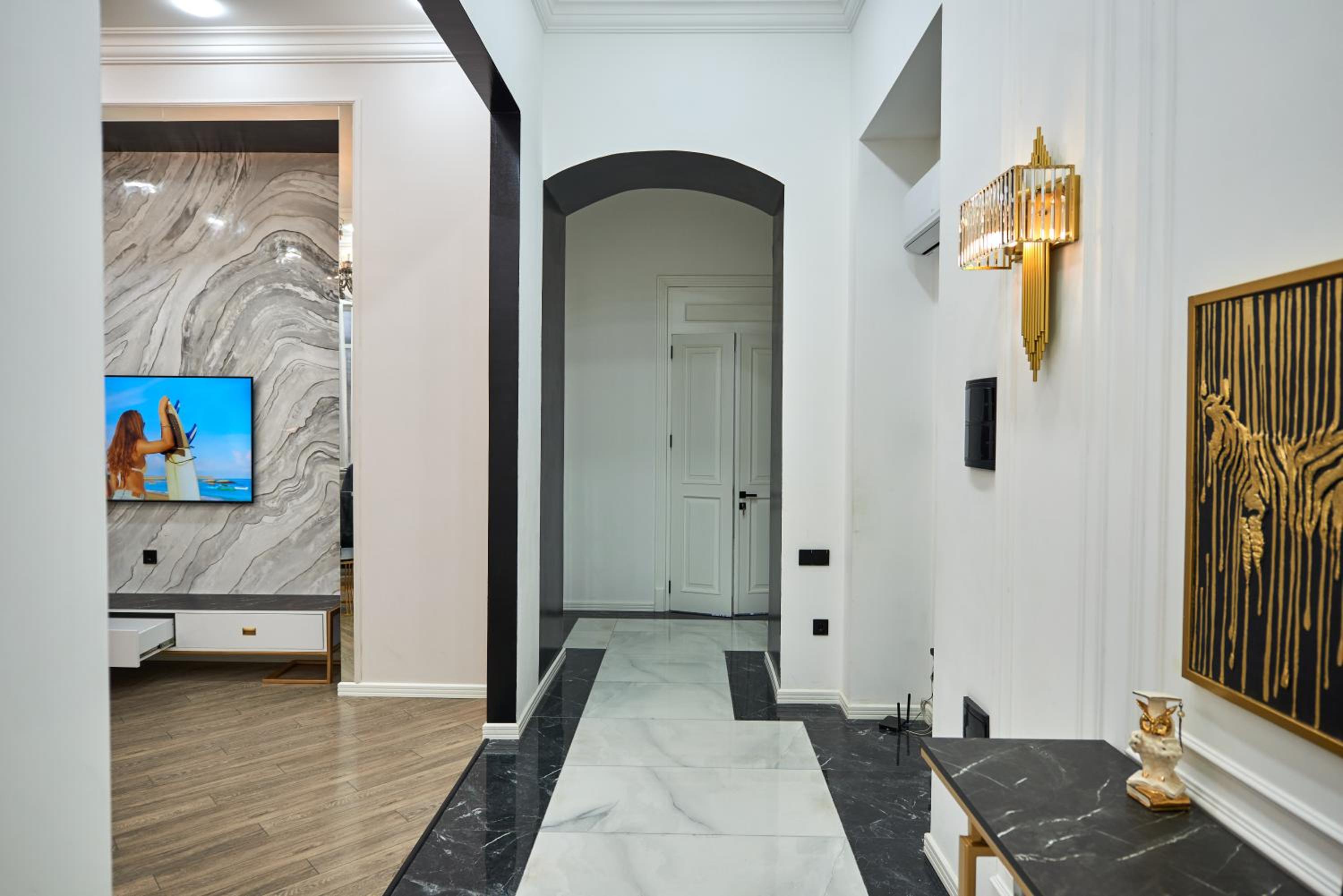 Sea View Boulevard Apartment