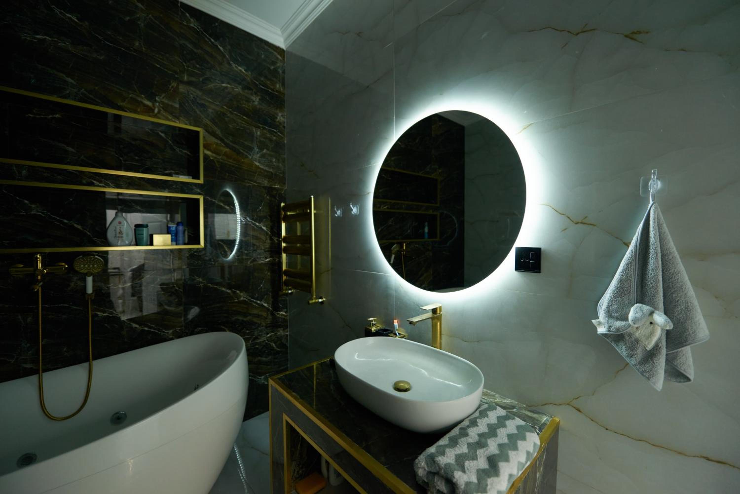 Sea View Boulevard Apartment