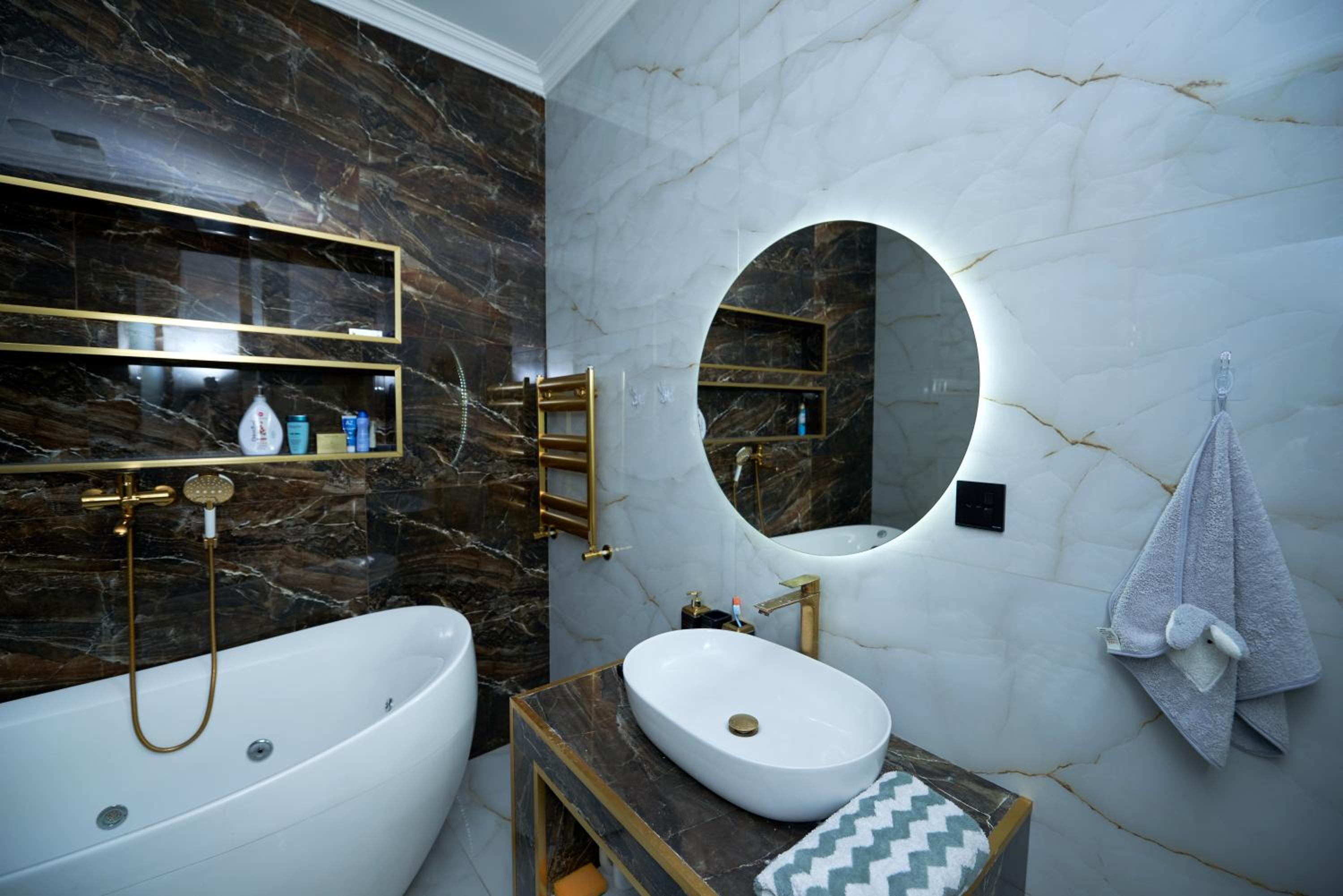 Sea View Boulevard Apartment