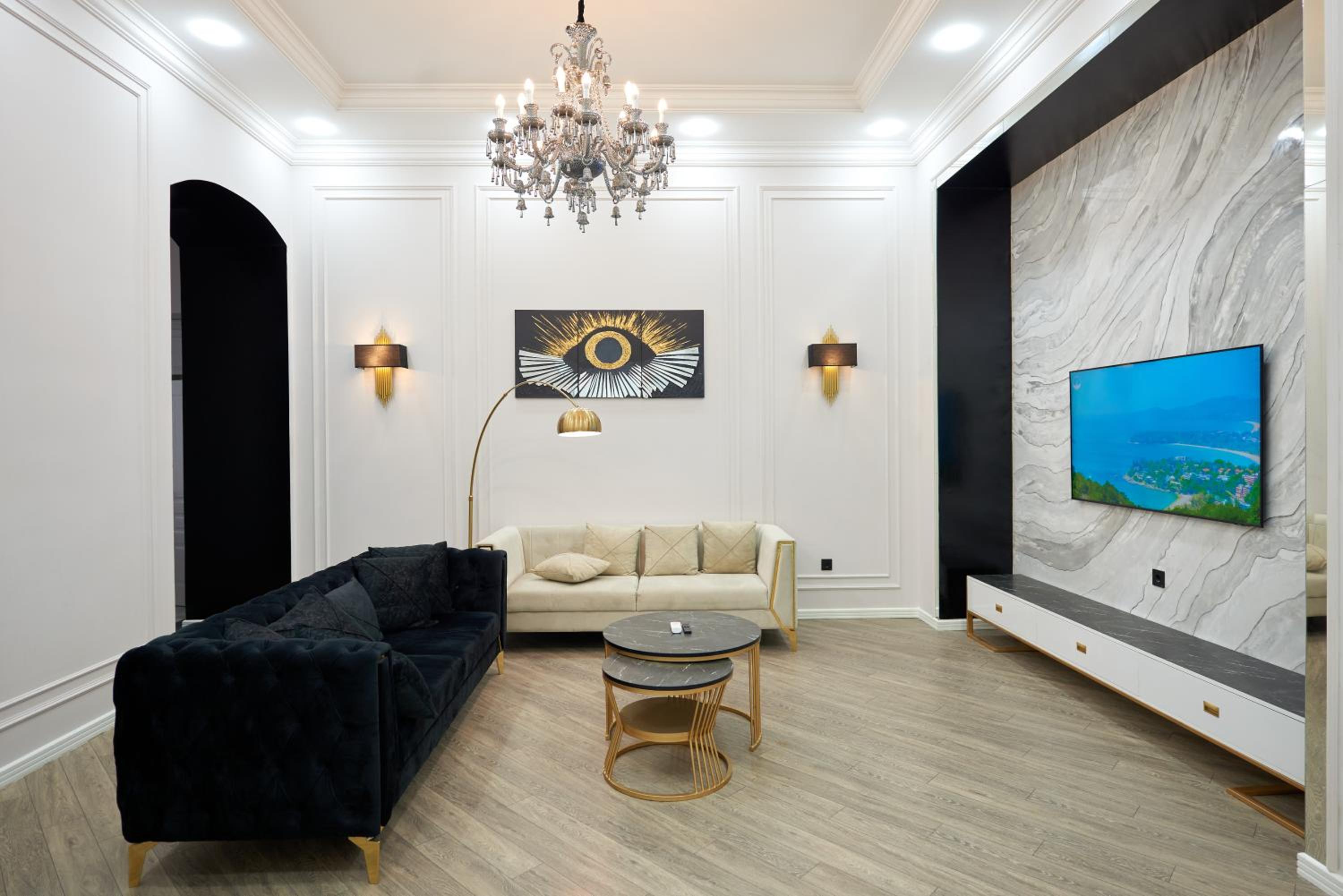 Sea View Boulevard Apartment