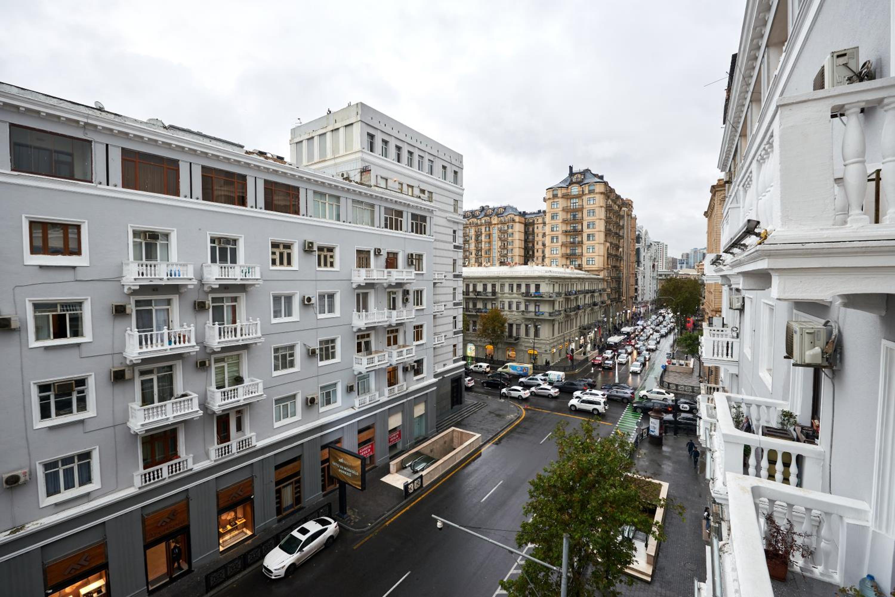 Sea View Boulevard Apartment