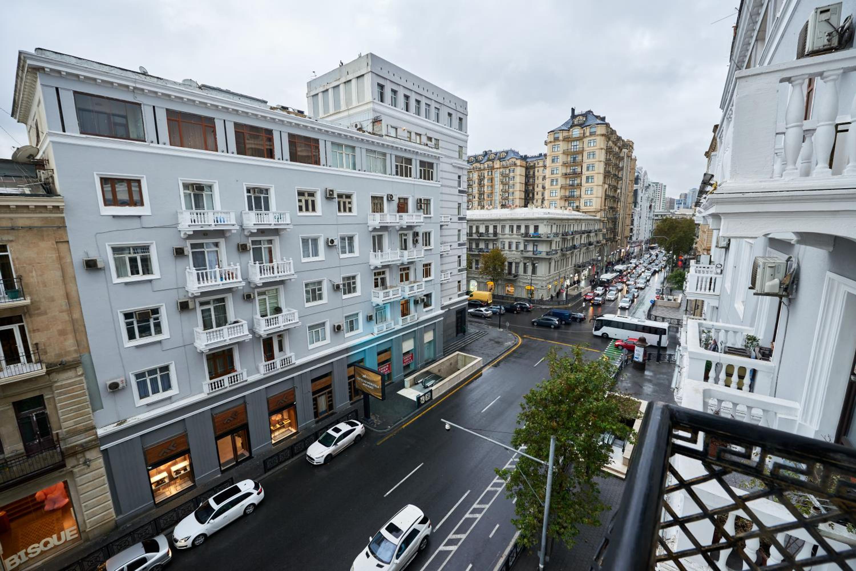 Sea View Boulevard Apartment
