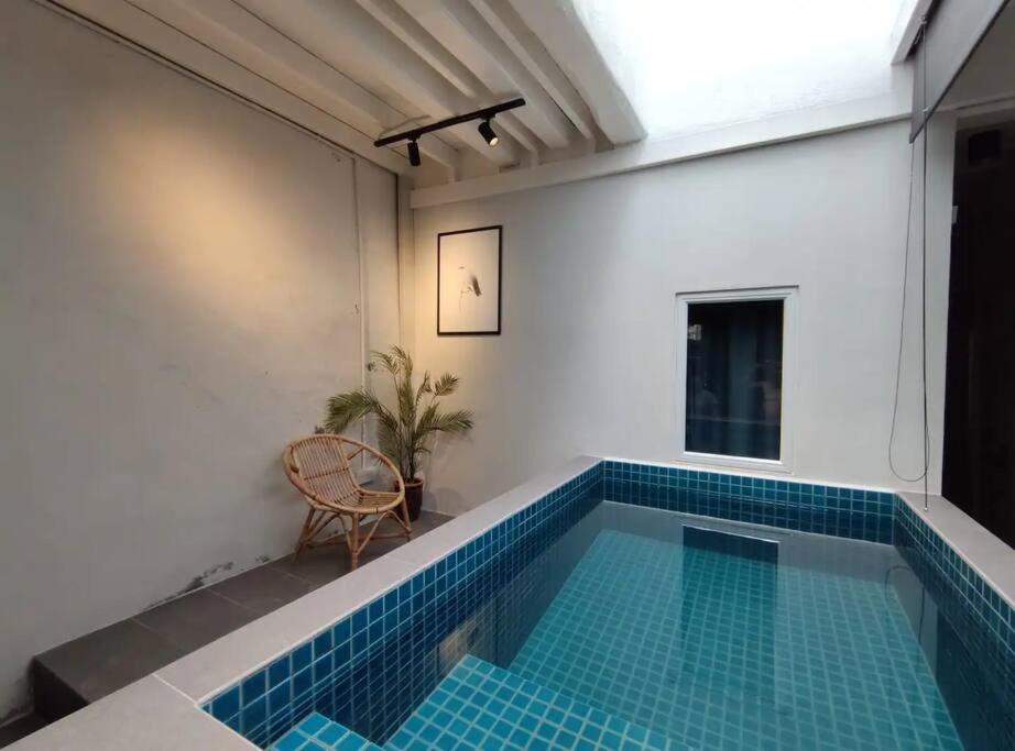 Heritage House 2BR with Dipping Pool in Town walkto Street Art 45 photo 6