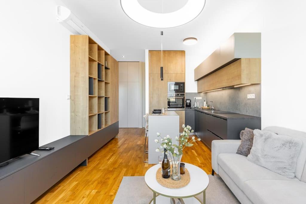 BNB Proxenta Cityview Residence
