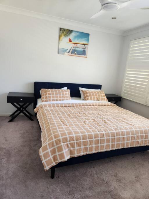 2 bedroom guest suite in a Tropical setup