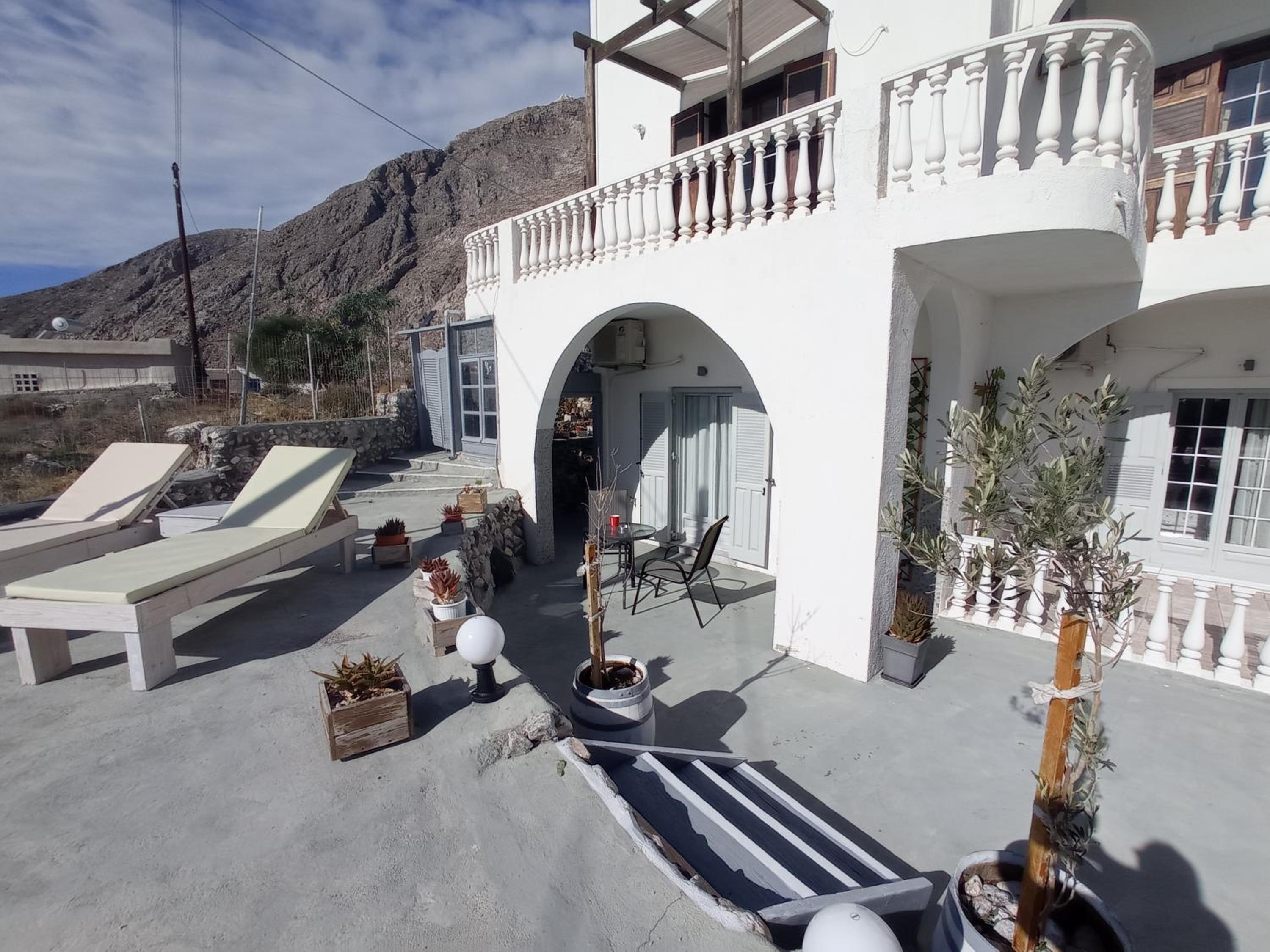 Santorini Sigala Studios 2 photo 5