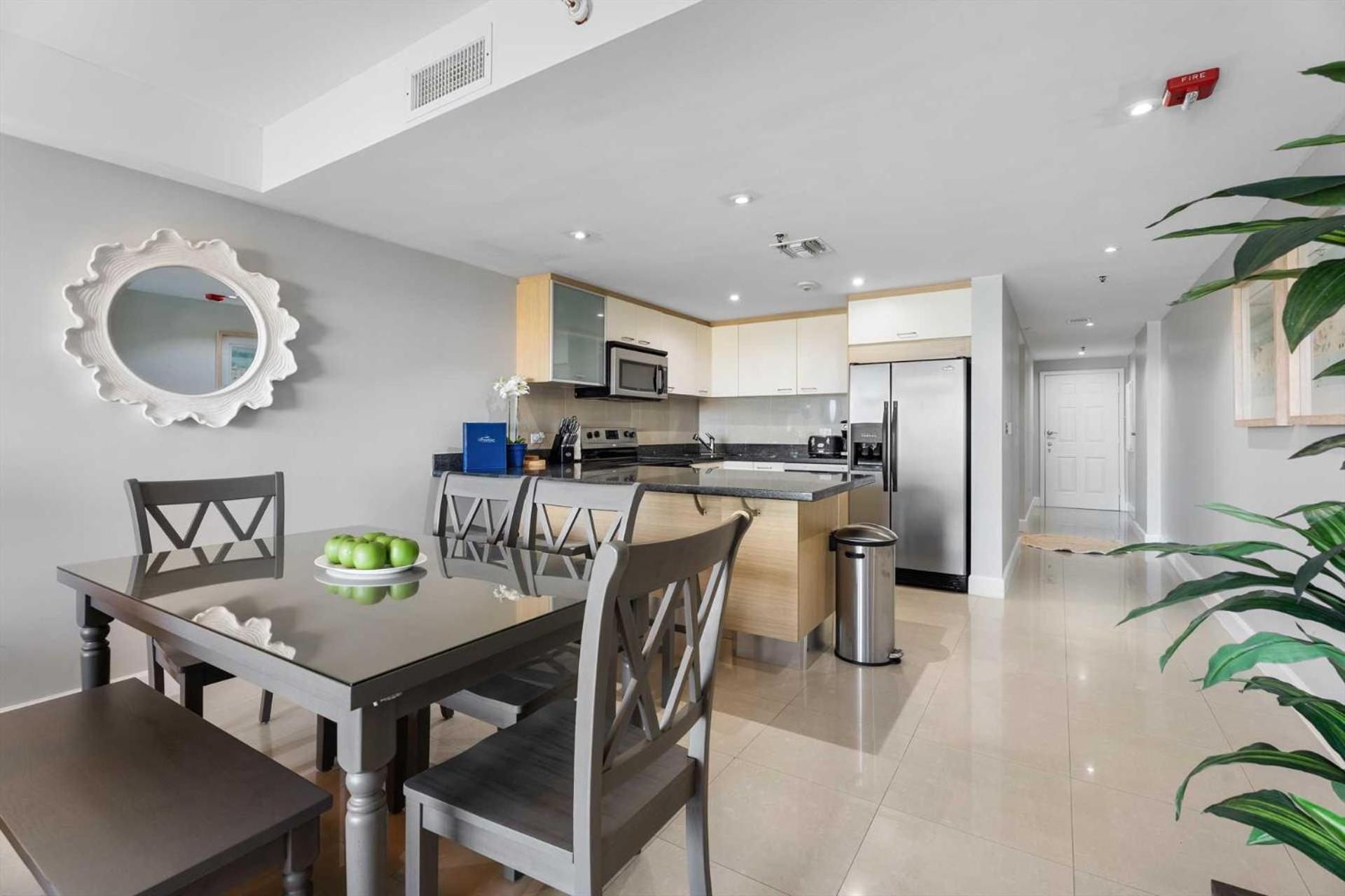 Beachfront - Amazing View 2BR condo - A342