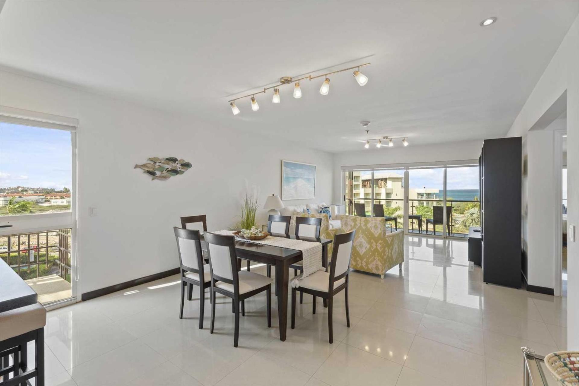 Beachfront -Bella Vista Penthouse 2BR condo - E523