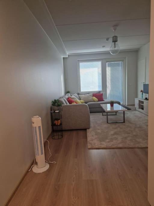 Top Floor Airport Apartment view 3