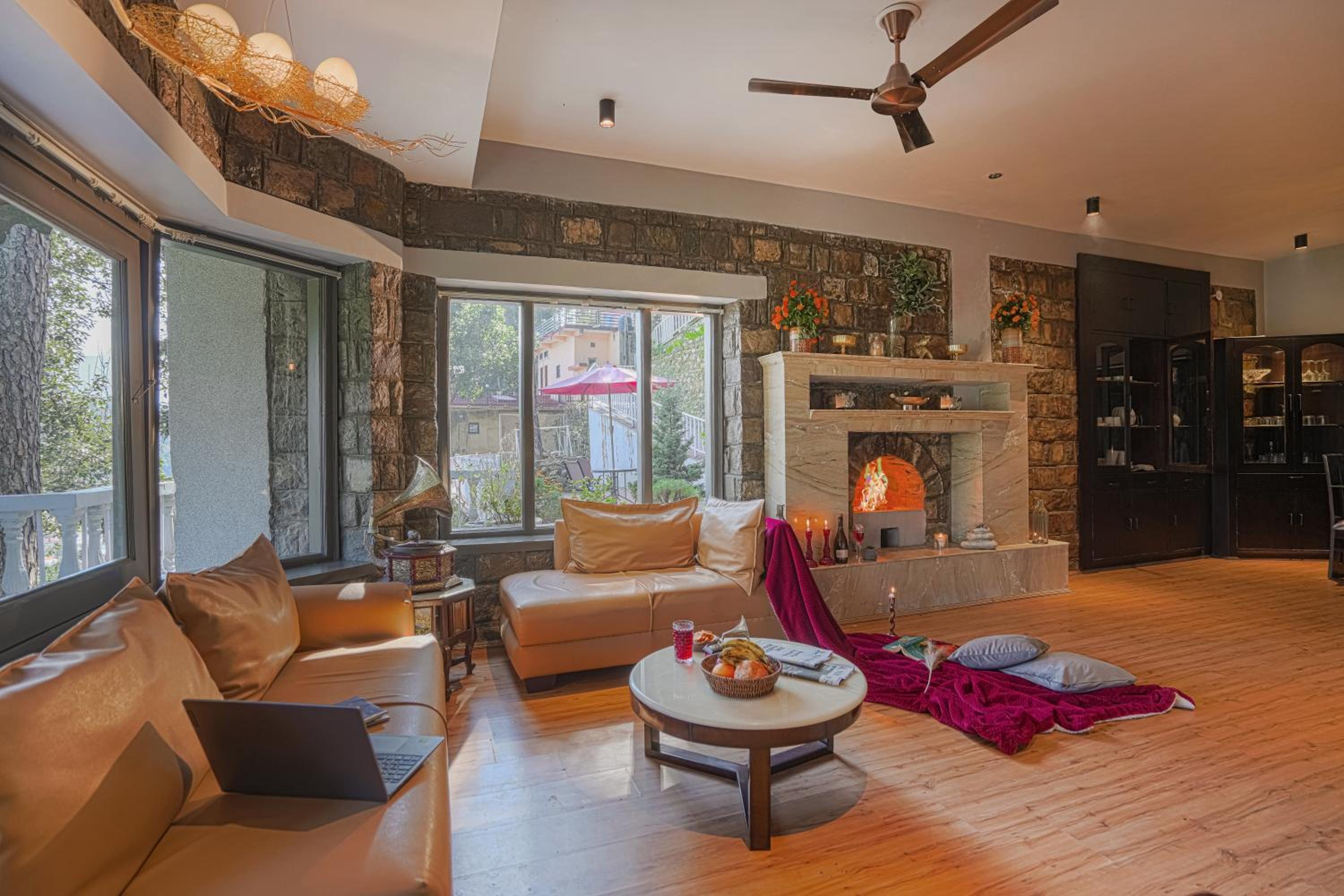 lounge