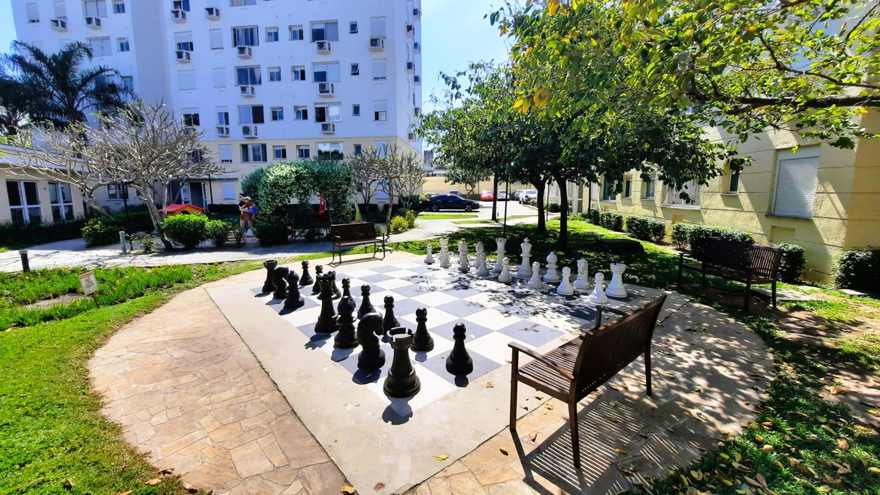 Apê próximo Shopping Barra e Pontal com estacionamento