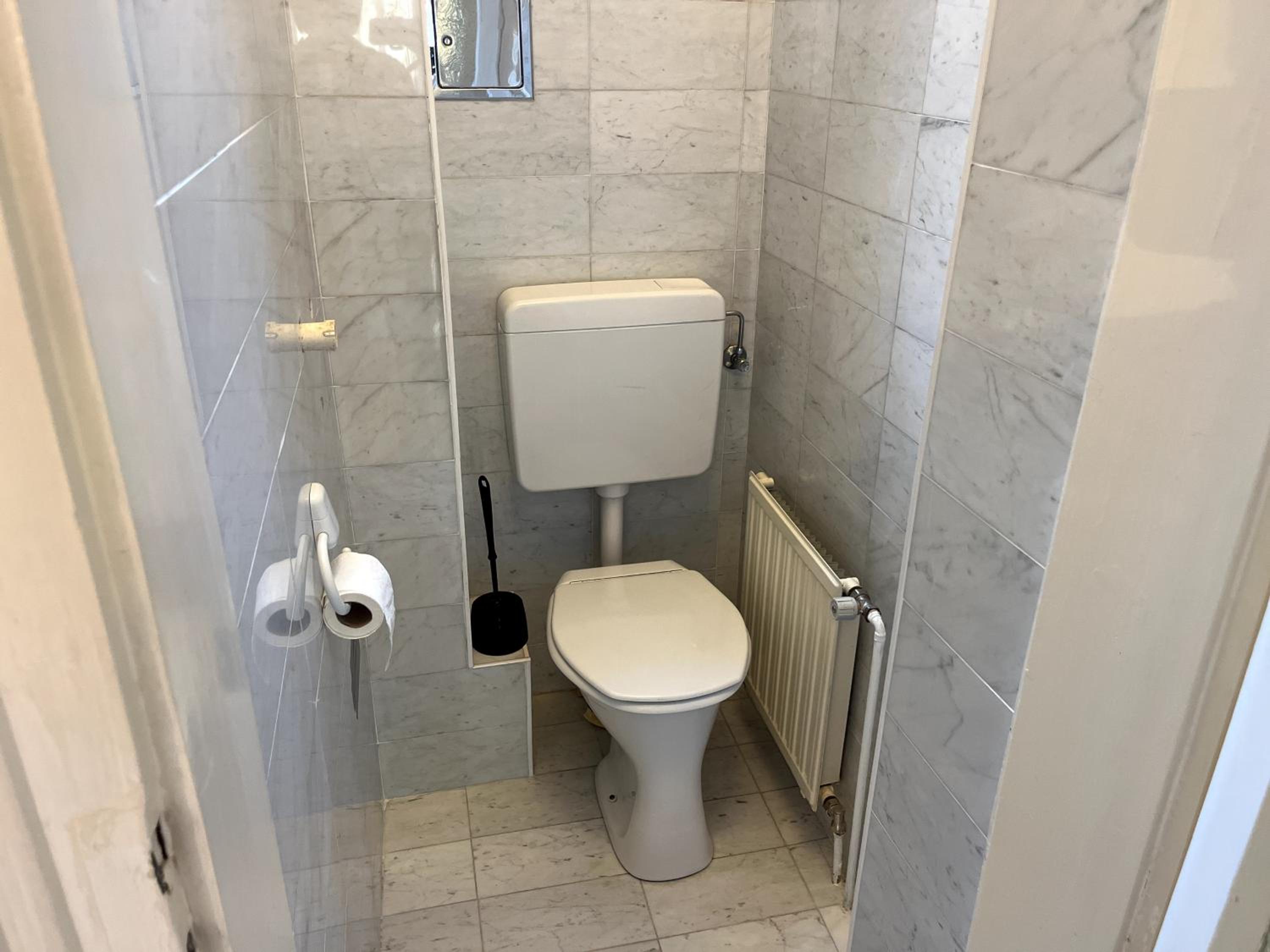 Cozy Two-Bedroom Apartment near Metro - Self Check-in