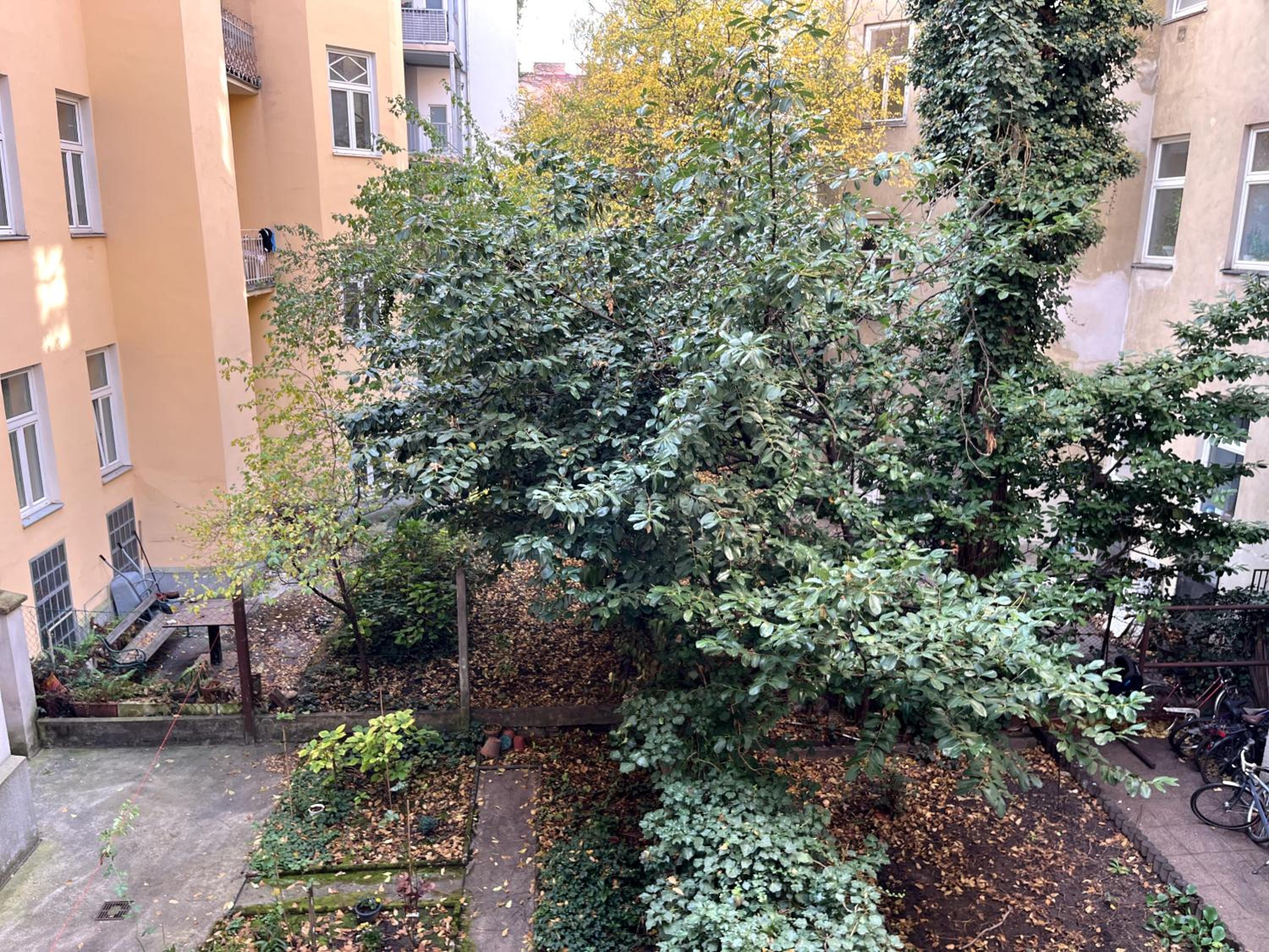 Cozy Two-Bedroom Apartment near Metro - Self Check-in