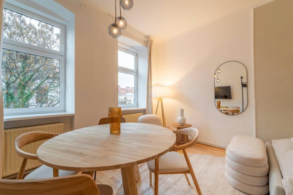 josef's home I Premium Apartment I UNO-City & VIC
