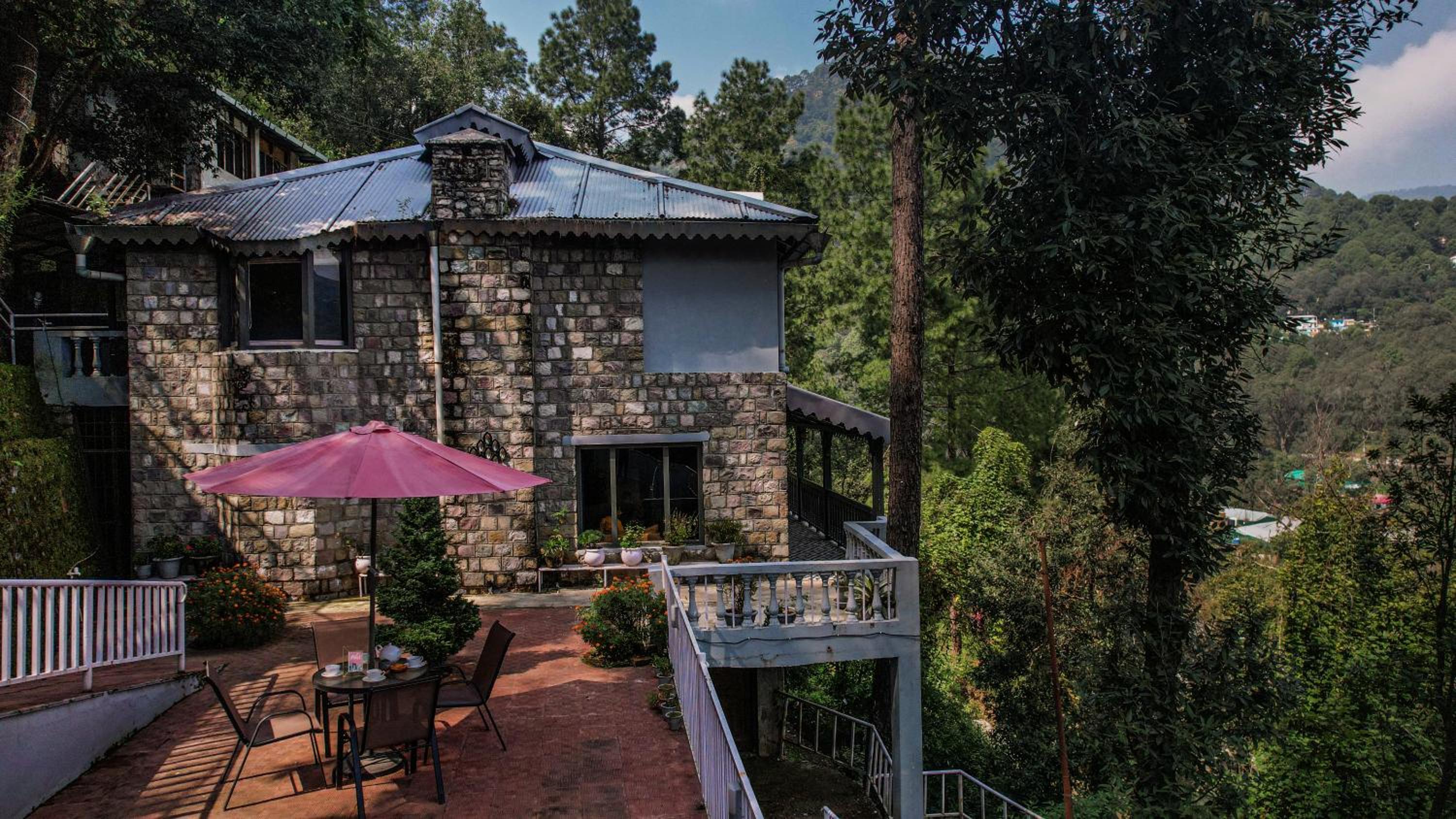 SaffronStays Silver Oak - 3BR European Villa with Indoor Fireplace, Valley Views & Bonfire view 4