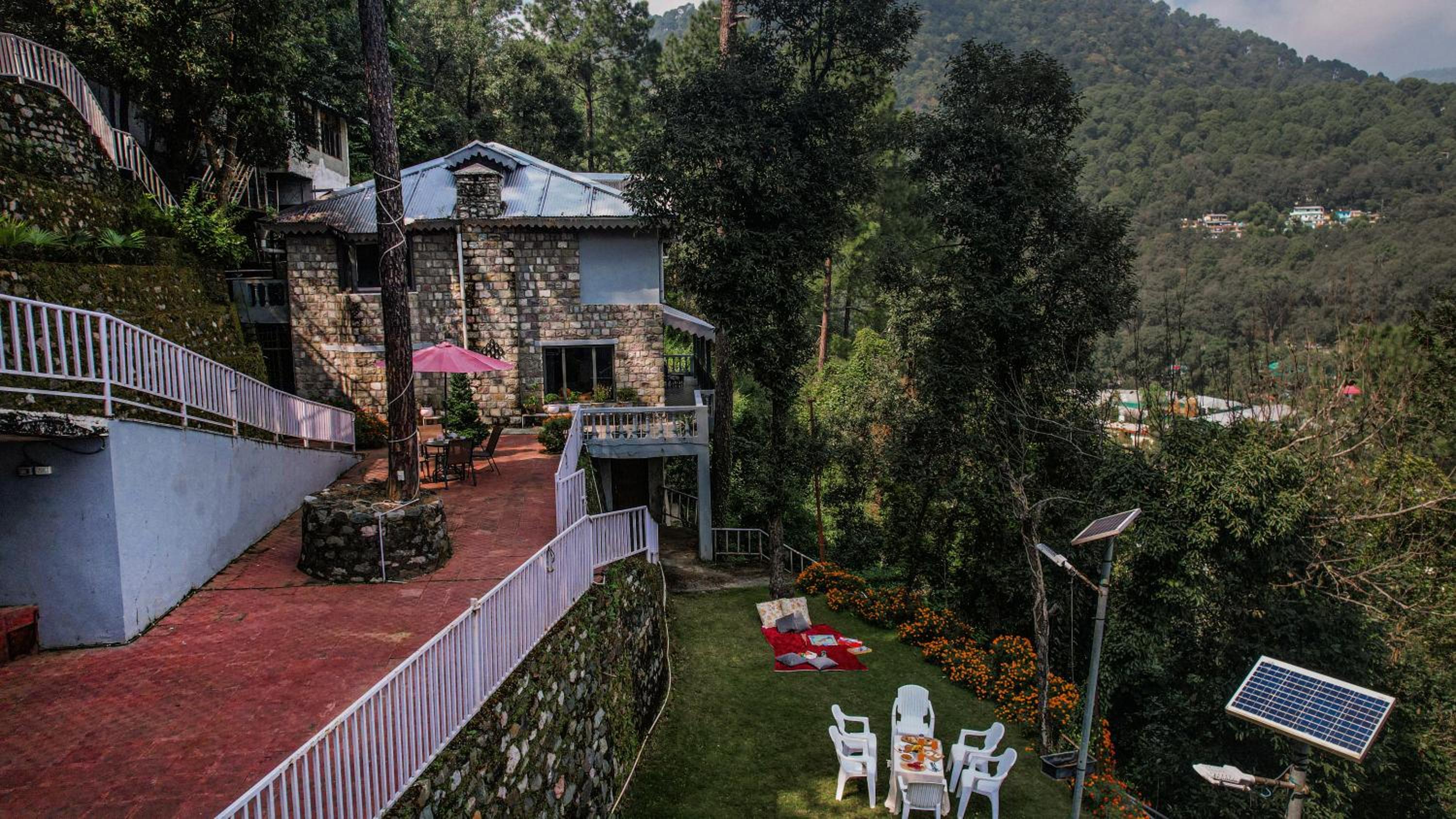 SaffronStays Silver Oak - 3BR European Villa with Indoor Fireplace, Valley Views & Bonfire view 3