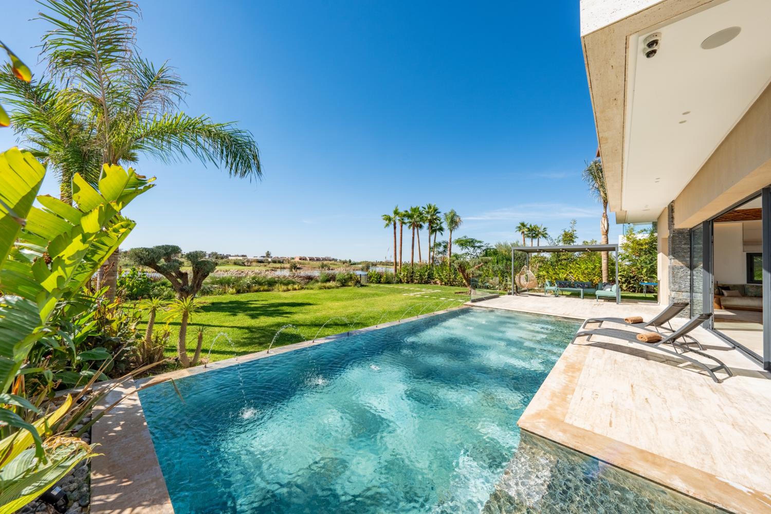 Villa Talia, Luxury Stay, Golf & Lake View view 5