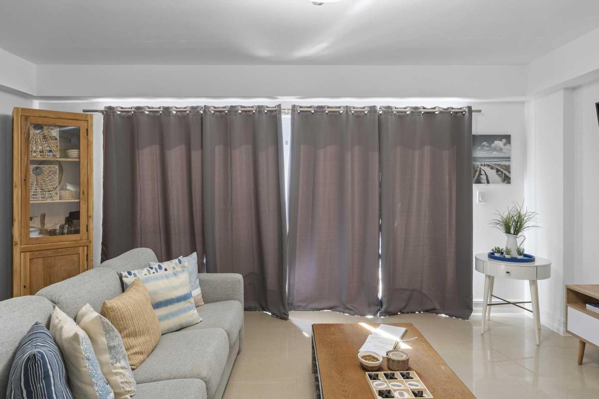 Eagle Beach-Best value-Island View 1BR condo-R362