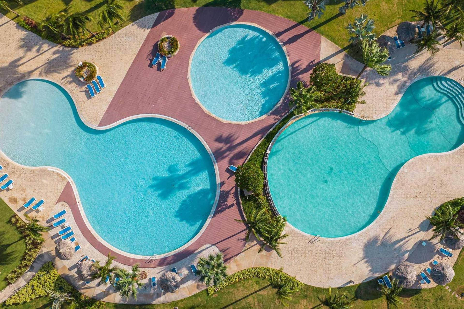 Eagle Beach-Best value-Island View 1BR condo-R362