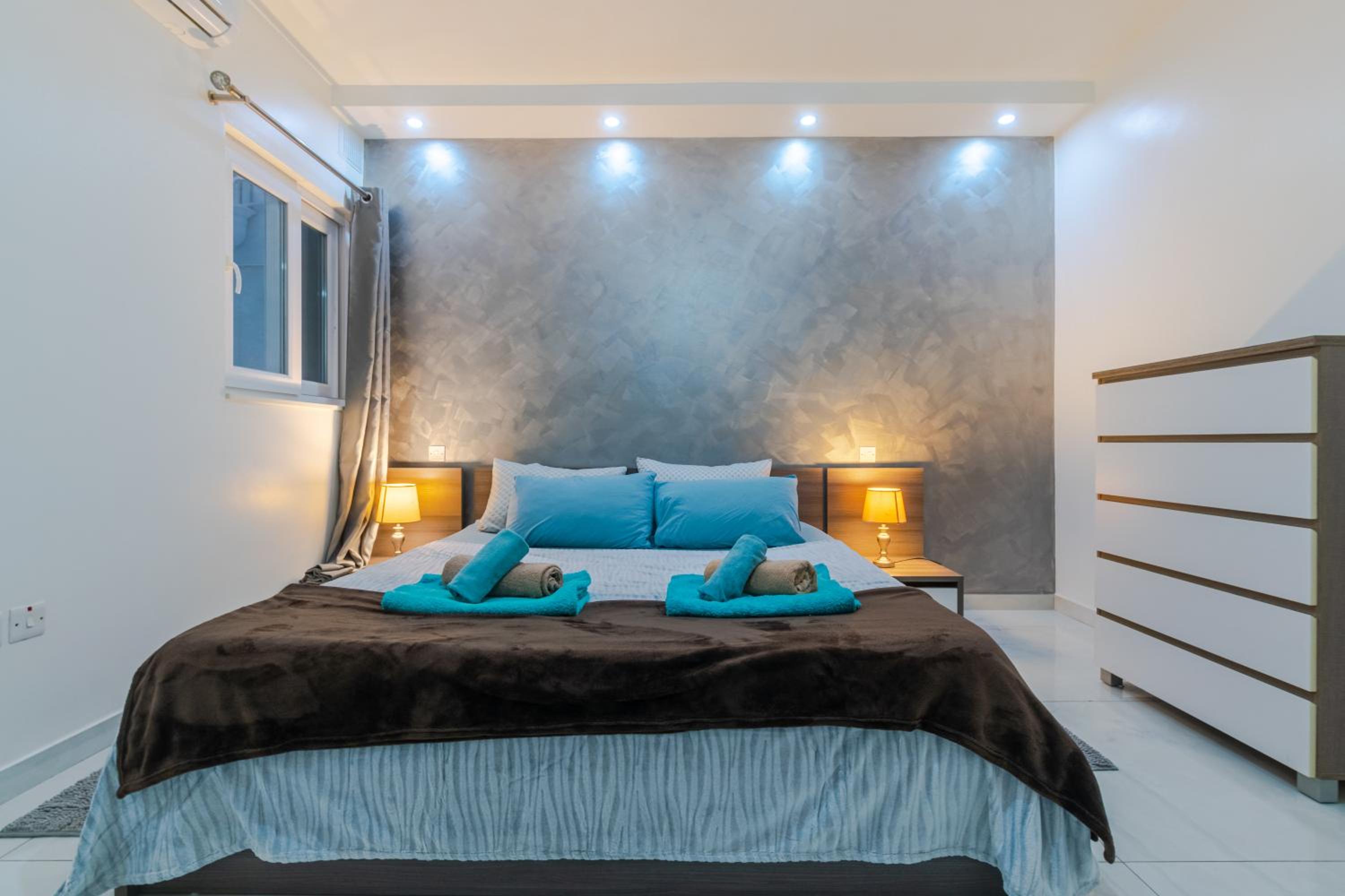 New Spacious Apartment 3 Bdr 2 Bth Bugibba 124 with View photo 5