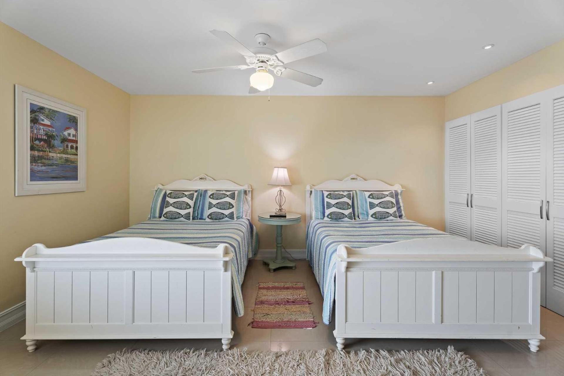 Beachfront - Royal Penthouse 3BR condo - BC352