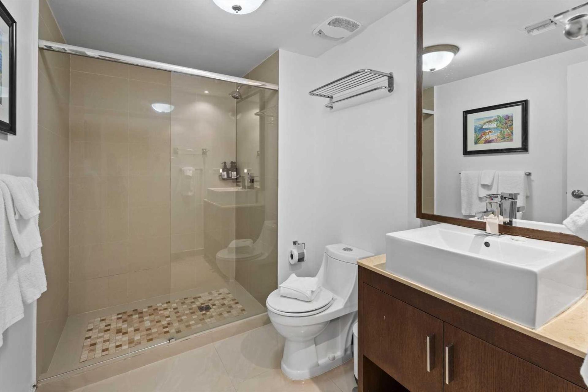 Beachfront - Royal Penthouse 3BR condo - BC352