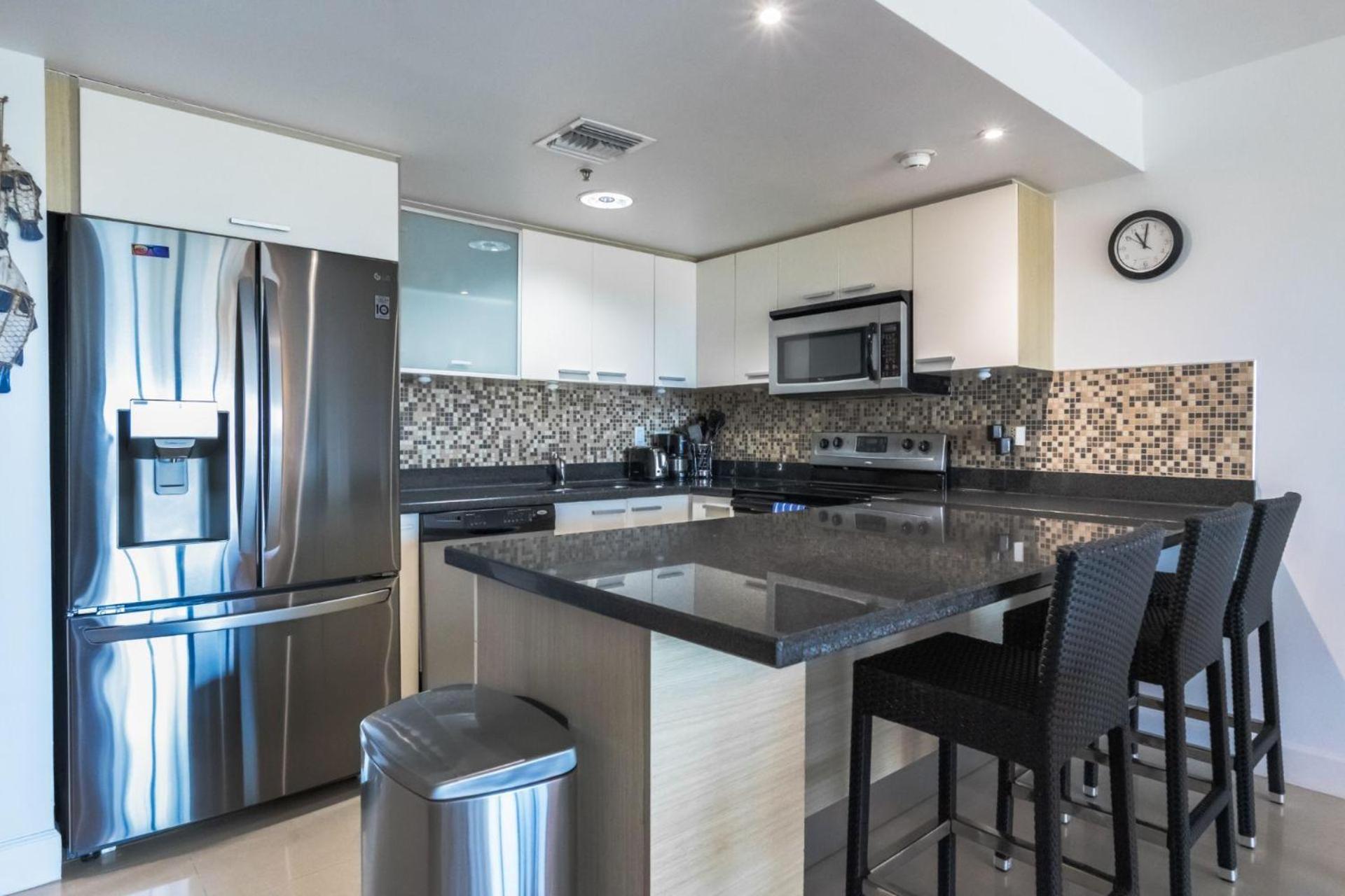 Beachfront - Precious Ruby 2BR condo - BC355