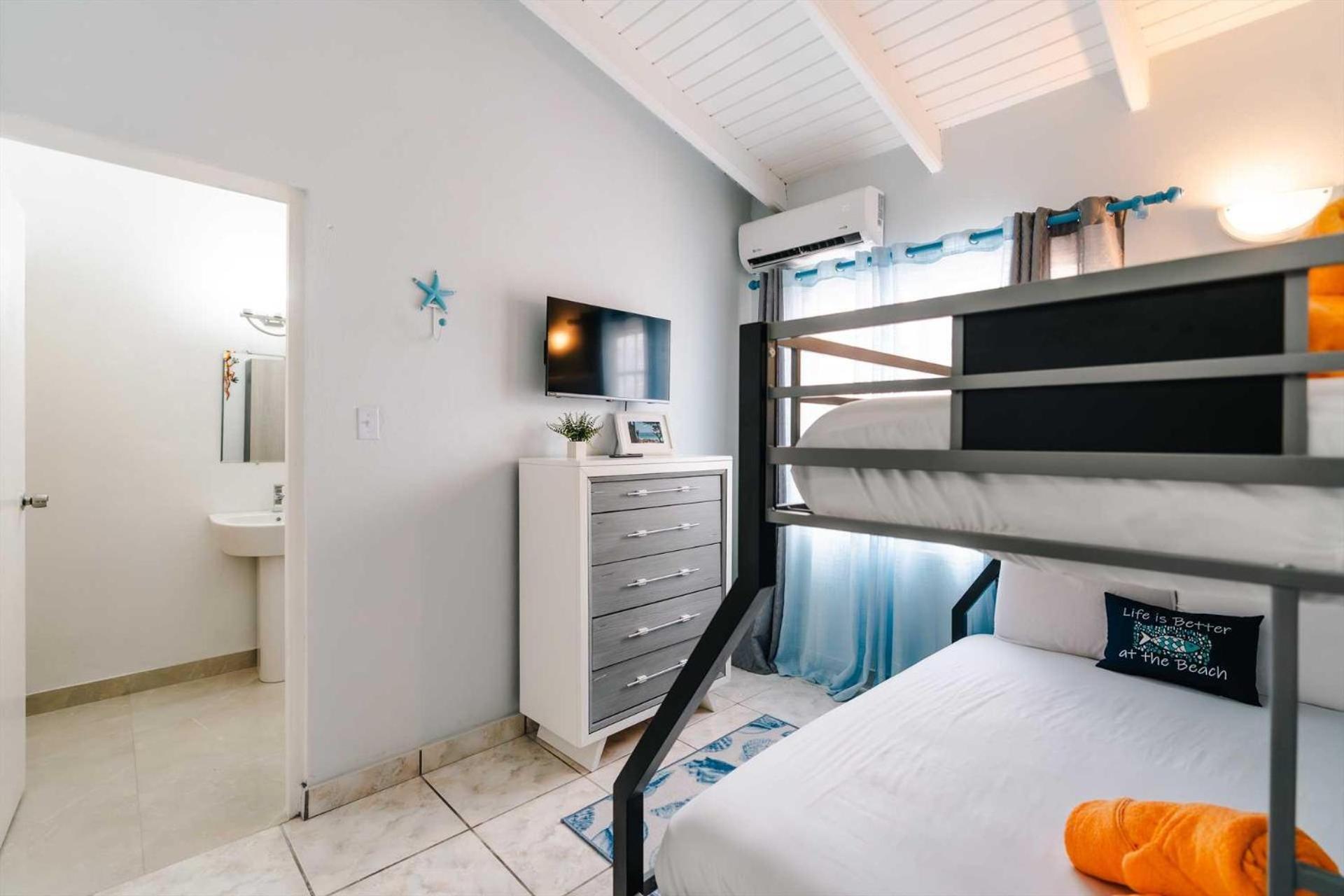 PCH23N - Close to Mangel Halto - Breezy Getaway 3BR house