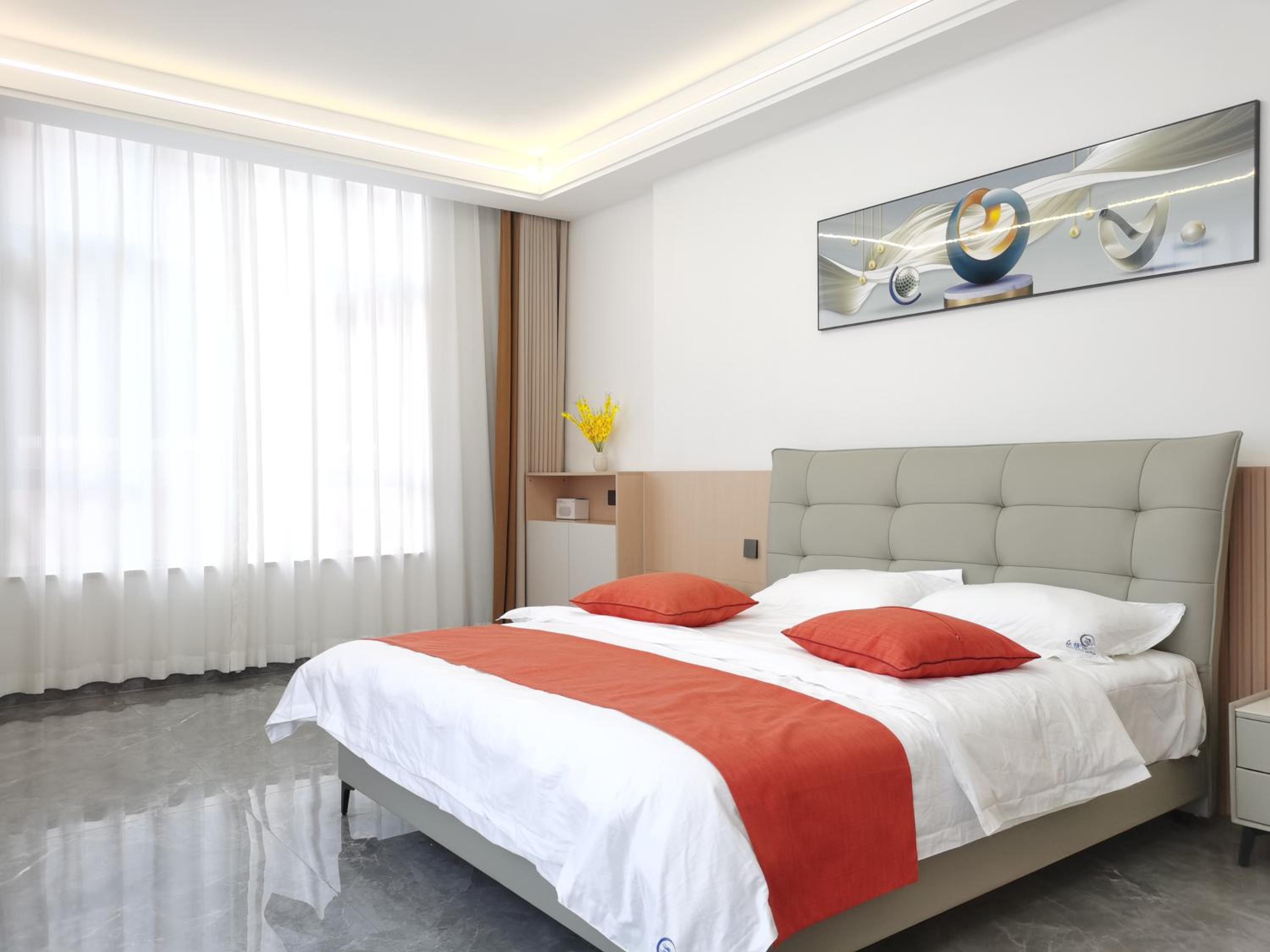 Light luxury in the clouds