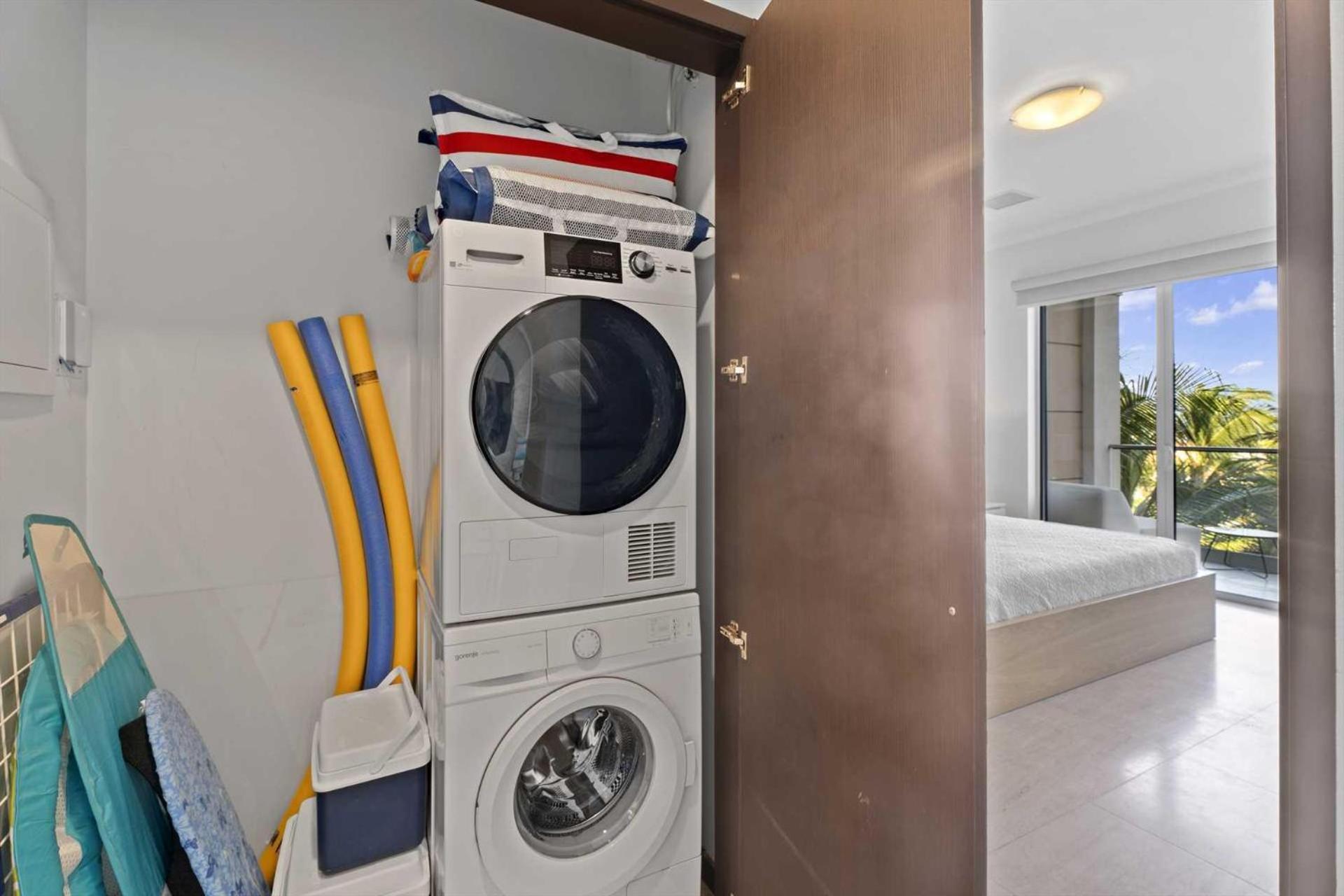 Eagle Beach - Sunset Dreams 2BR condo - LV303