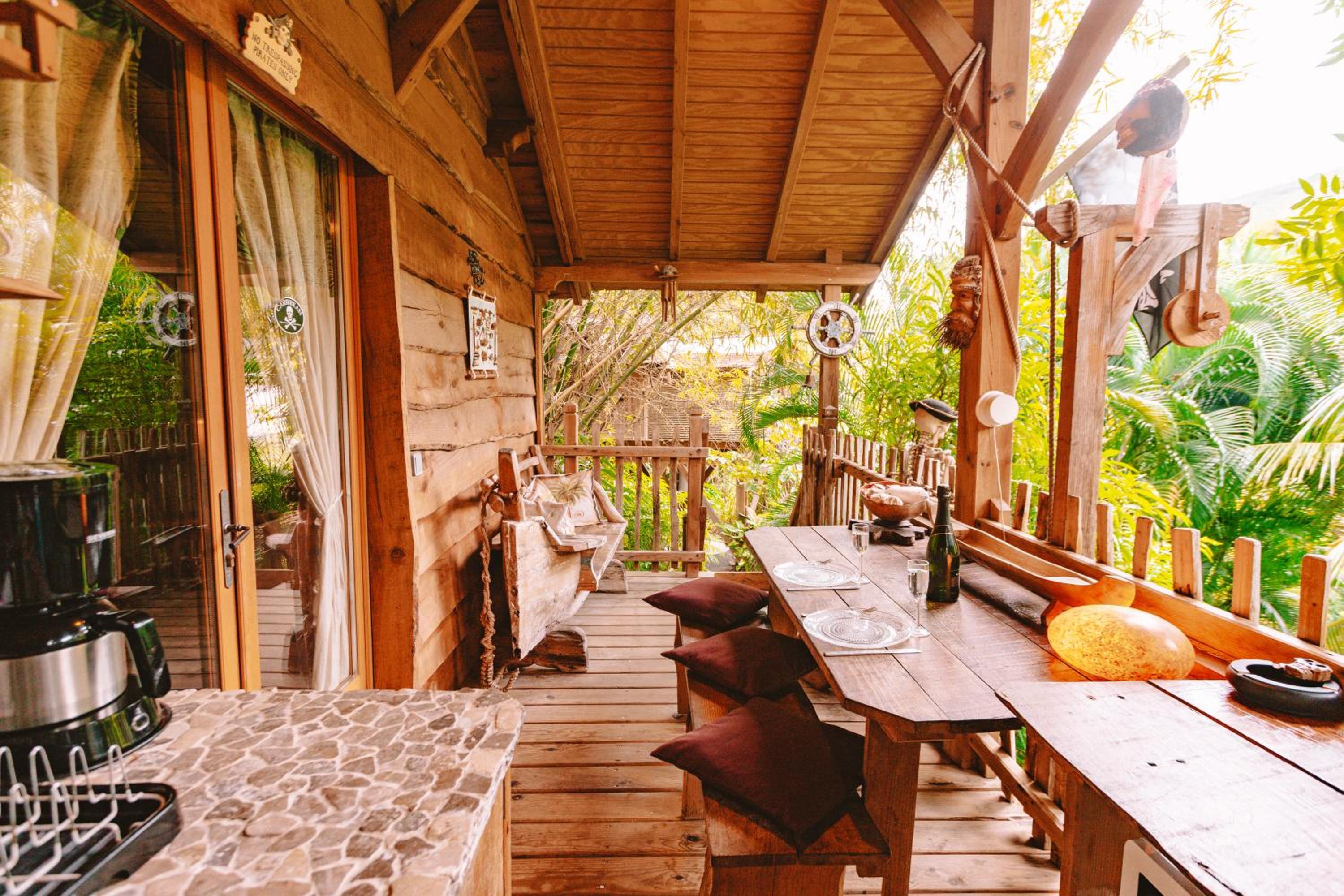 West Indies Cottage, cottages haut de gamme avec piscine, jacuzzi et vue jungle