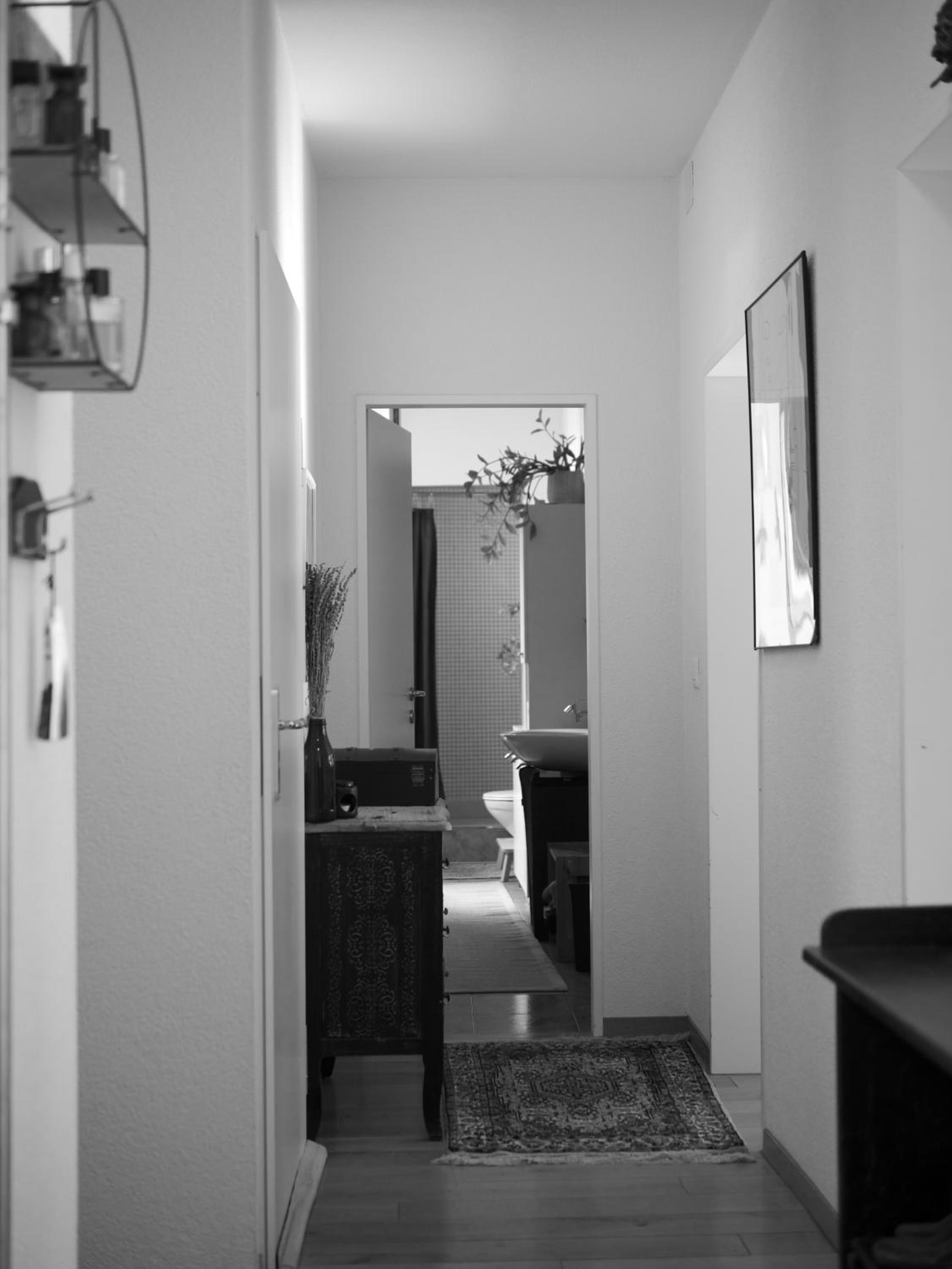 Artful 3 Bedroom Apt in City Center 5 min by foot to ESC & Art Basel