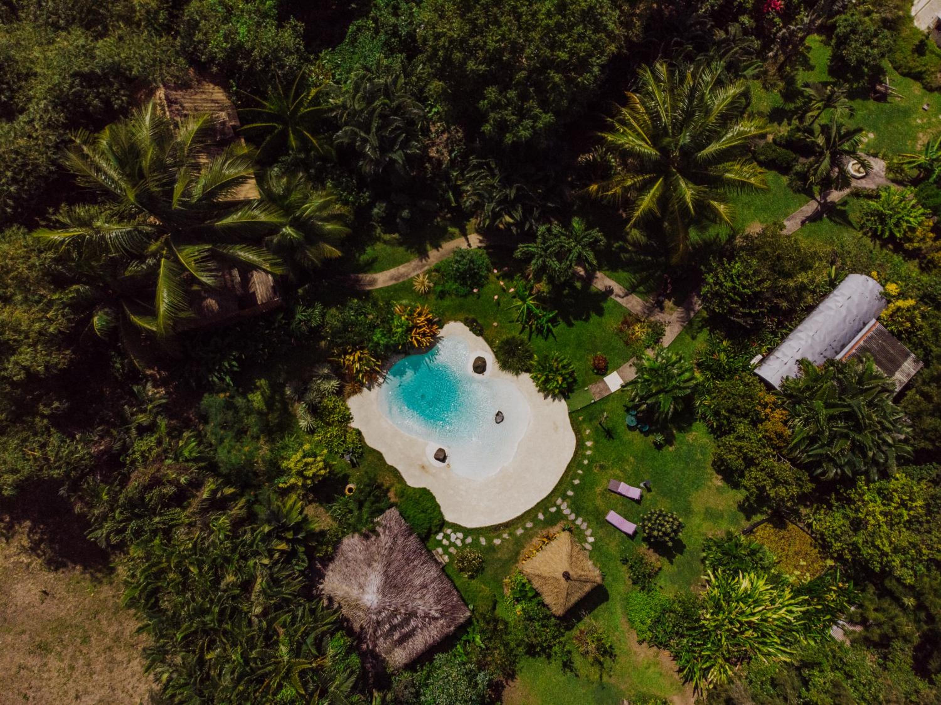 West Indies Cottage, cottages haut de gamme avec piscine, jacuzzi et vue jungle