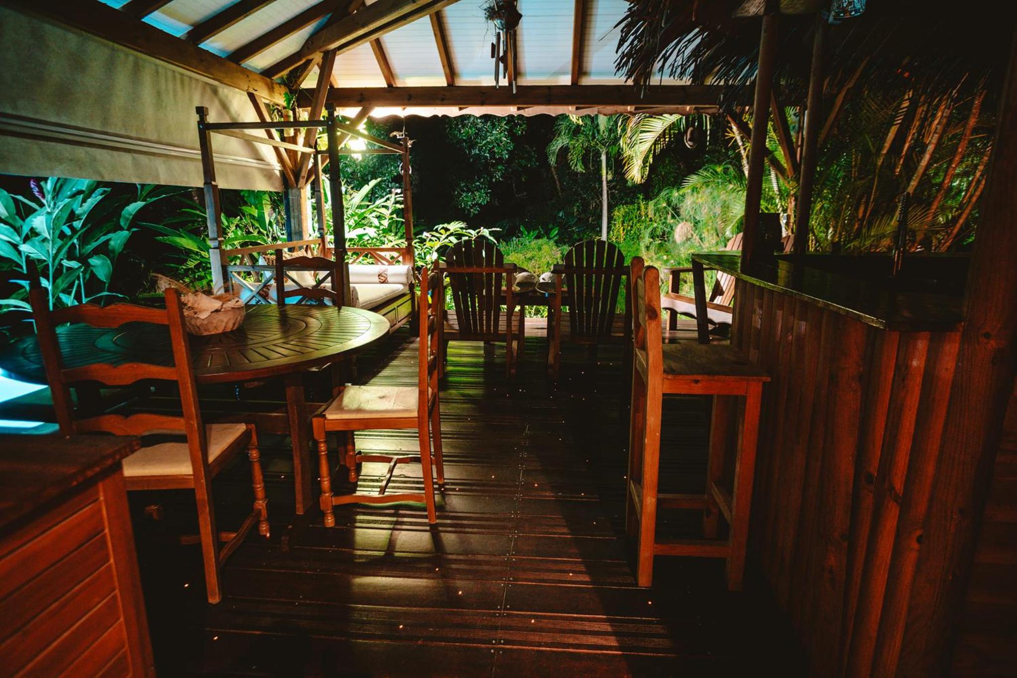 West Indies Cottage, cottages haut de gamme avec piscine, jacuzzi et vue jungle