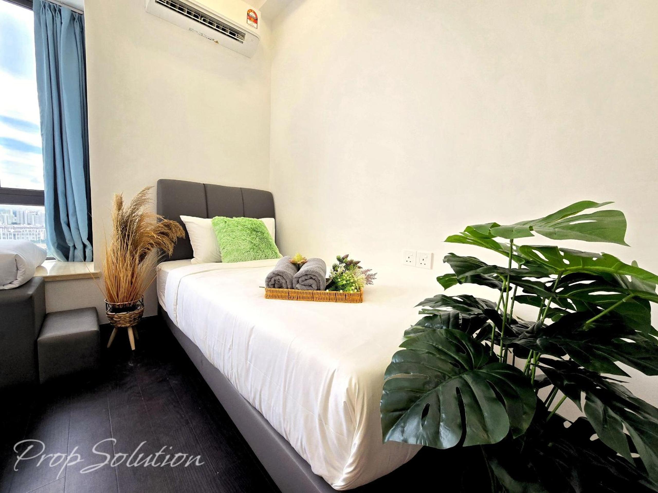 Cozy Seaview Suite Johor Bahru CIQ