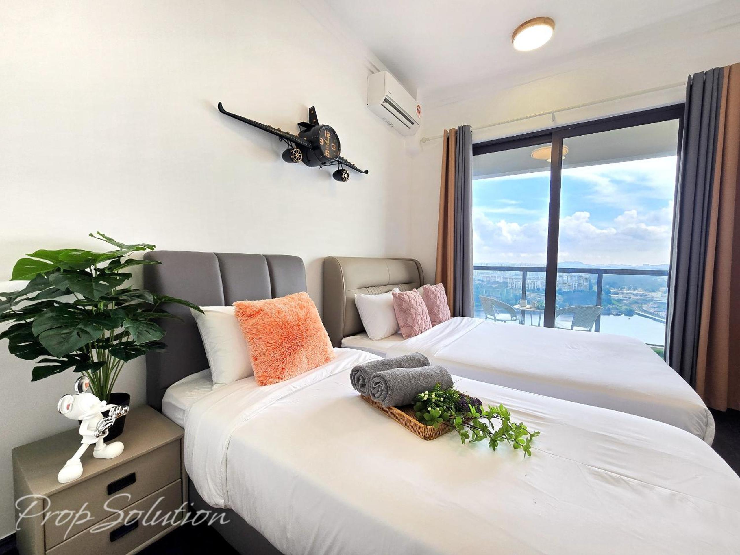 Cozy Seaview Suite Johor Bahru CIQ