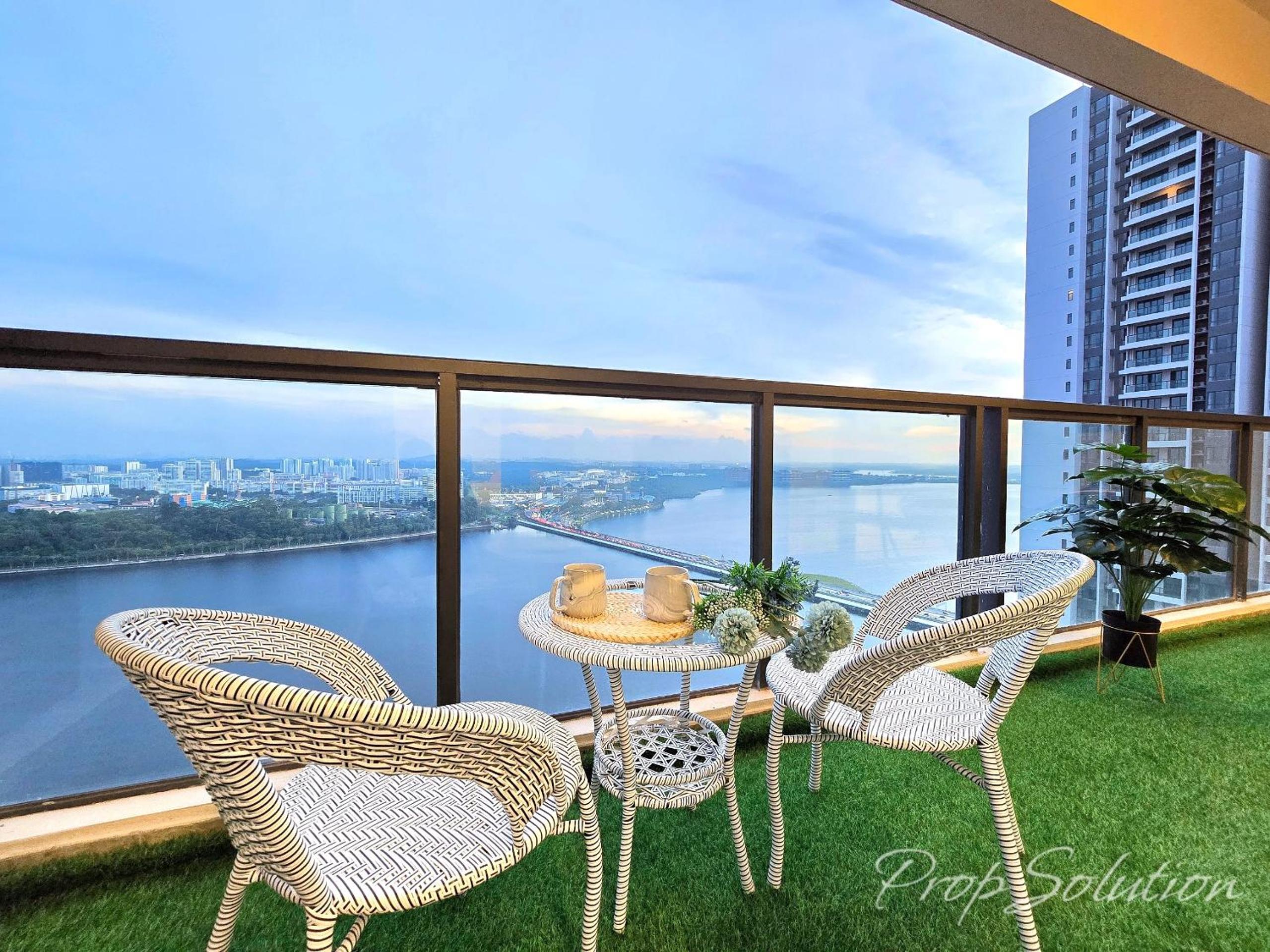 Cozy Seaview Suite Johor Bahru CIQ