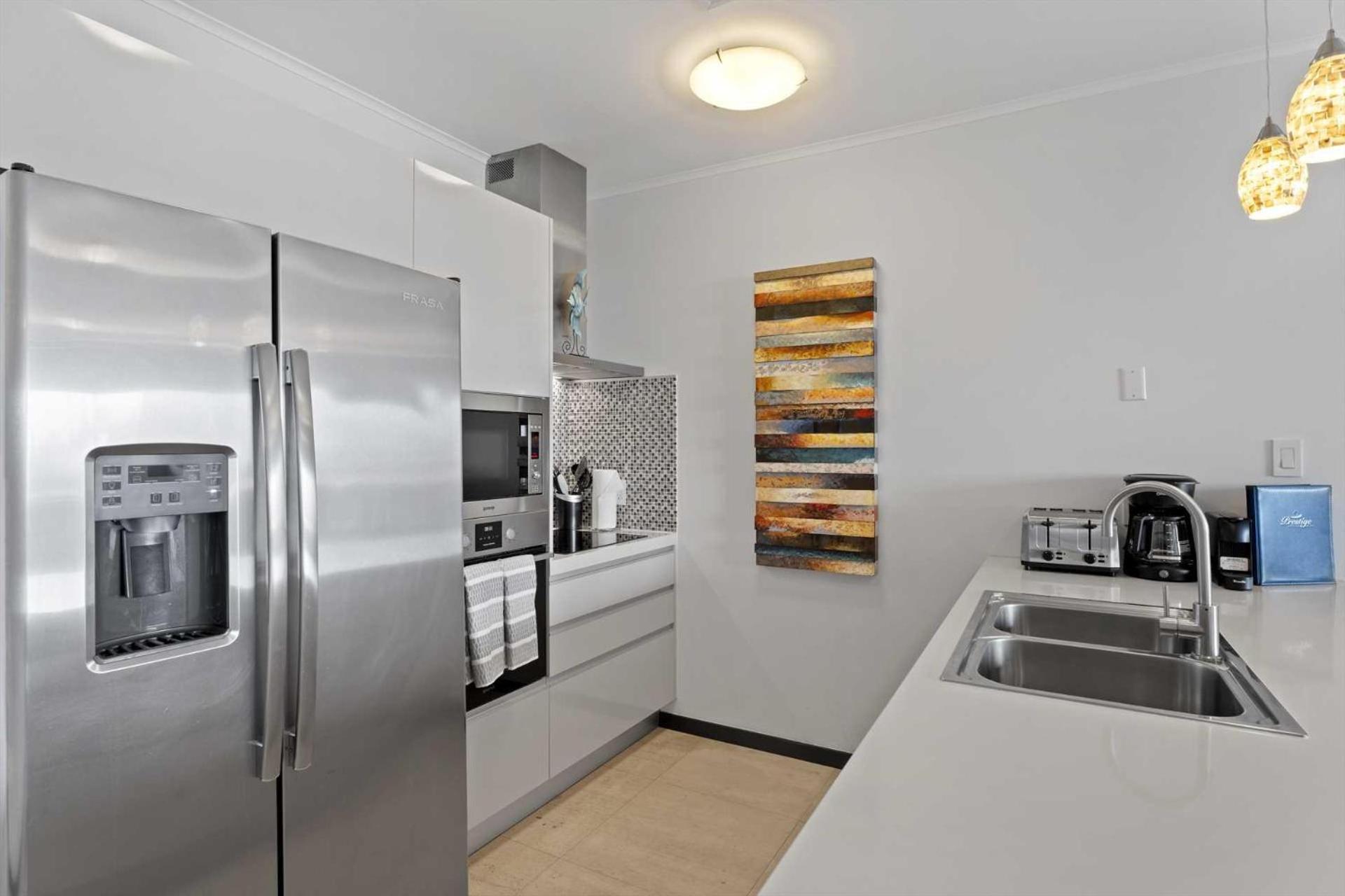 Eagle Beach - Sunset Dreams 2BR condo - LV303