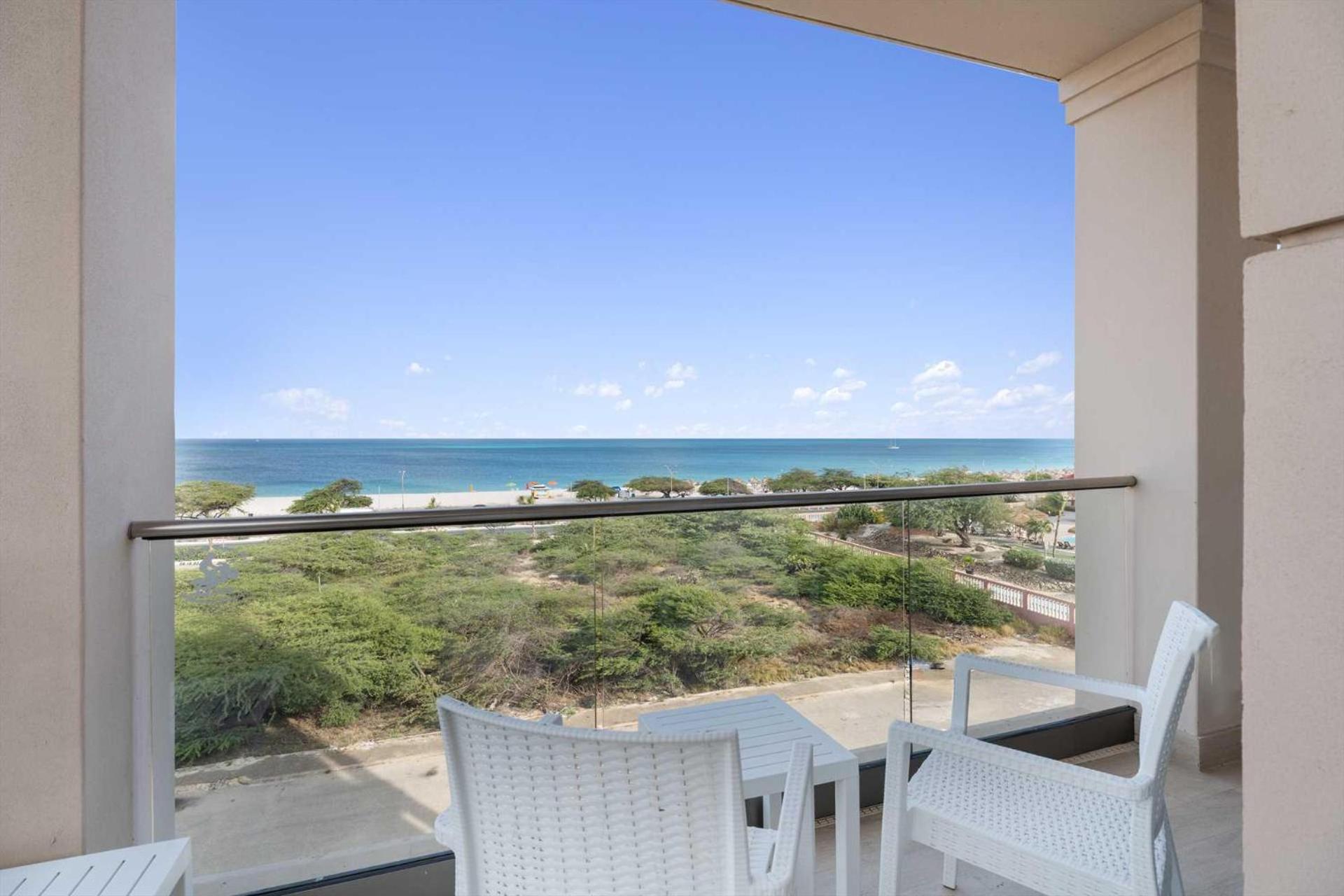 Beach View - Vista Paradiso 2BR condo - LV410