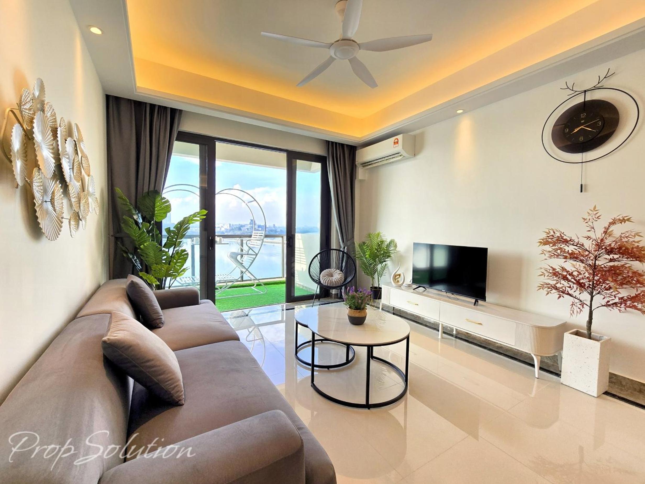Cozy Seaview Suite Johor Bahru CIQ