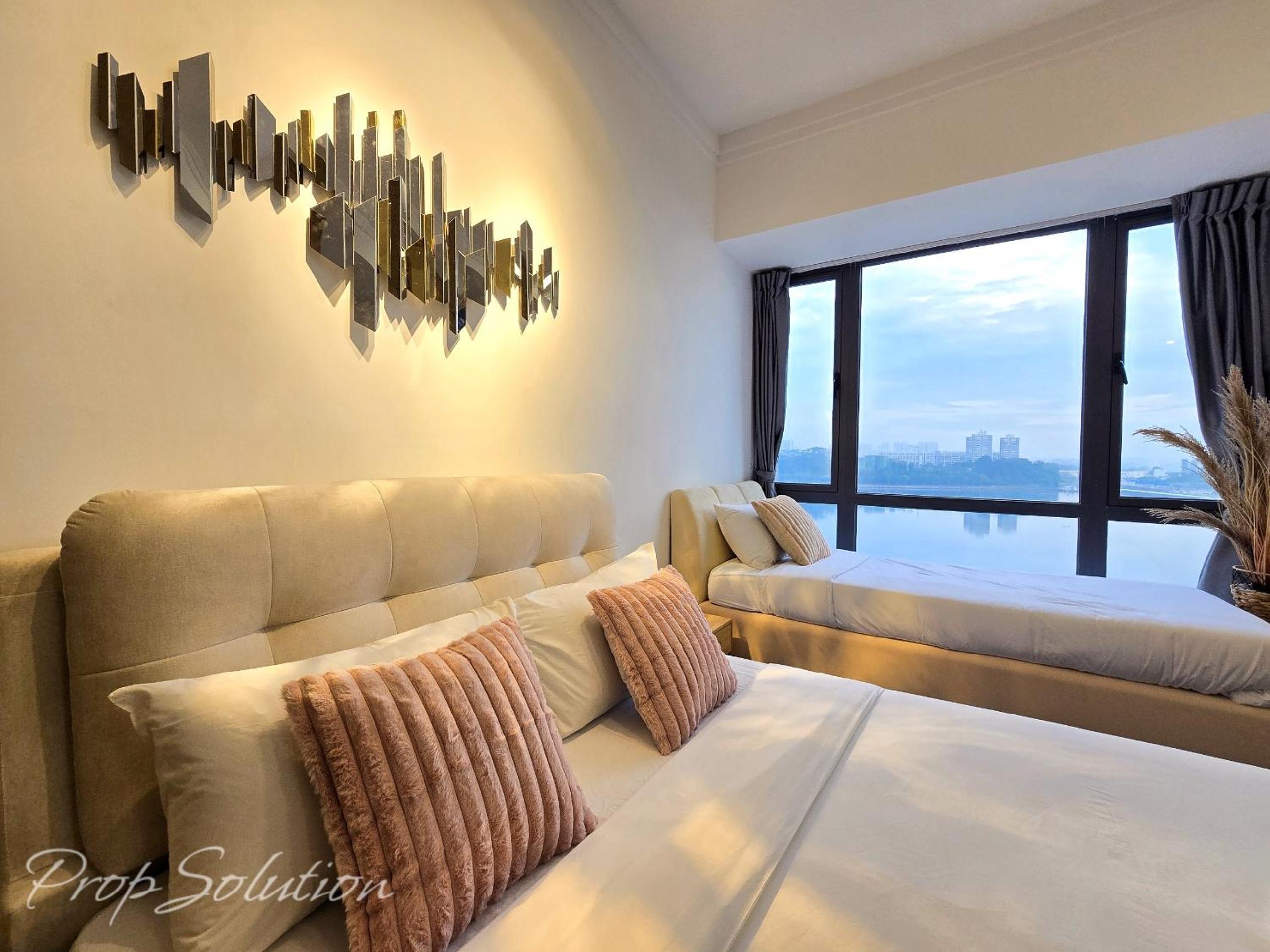 Cozy Seaview Suite Johor Bahru CIQ