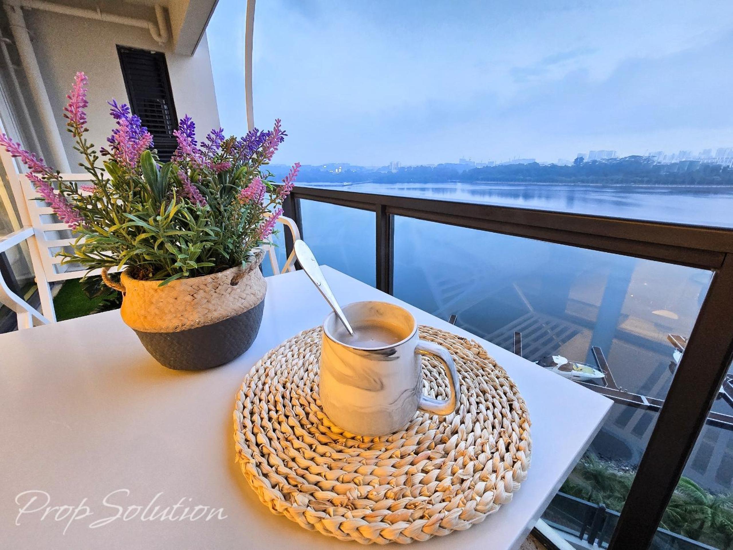 Cozy Seaview Suite Johor Bahru CIQ
