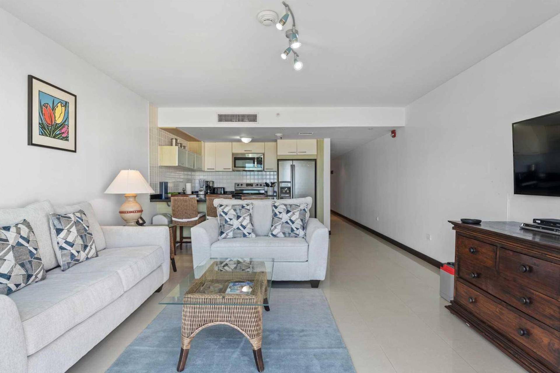 Beachfront- Eagle Beach- Top View 1BR condo - P514