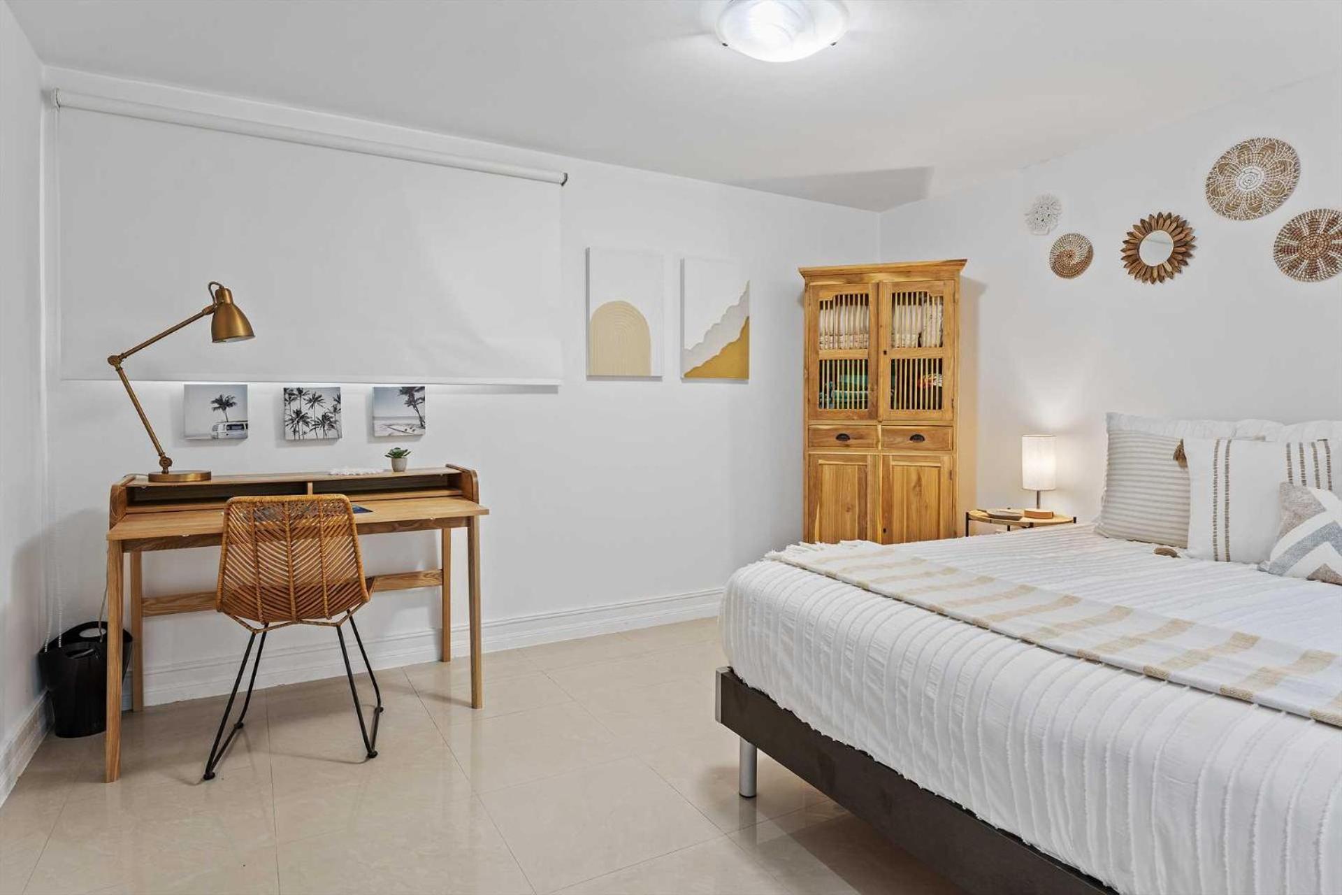 Eagle Beach-Best value-Island View 1BR condo-R362