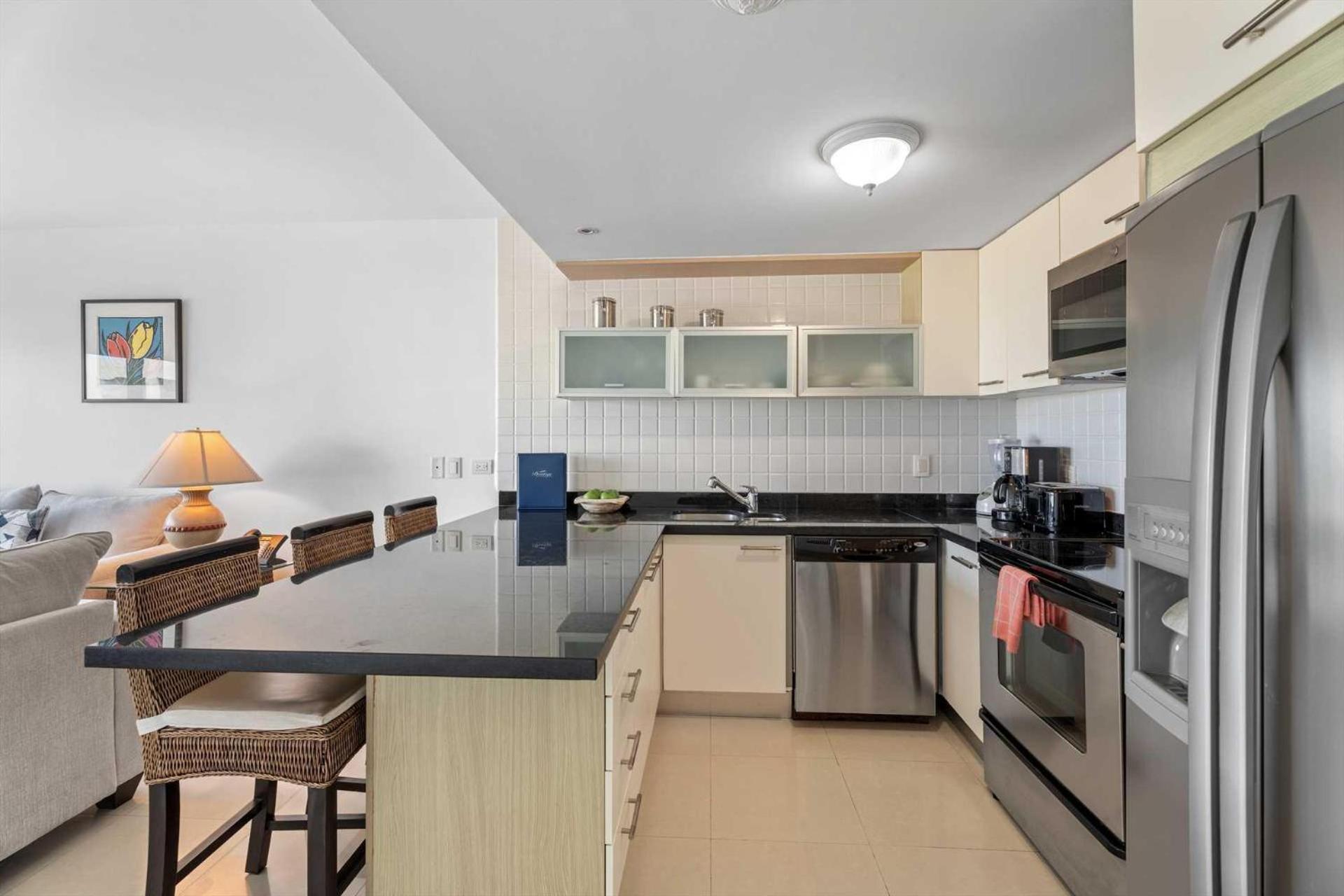 Beachfront- Eagle Beach- Top View 1BR condo - P514